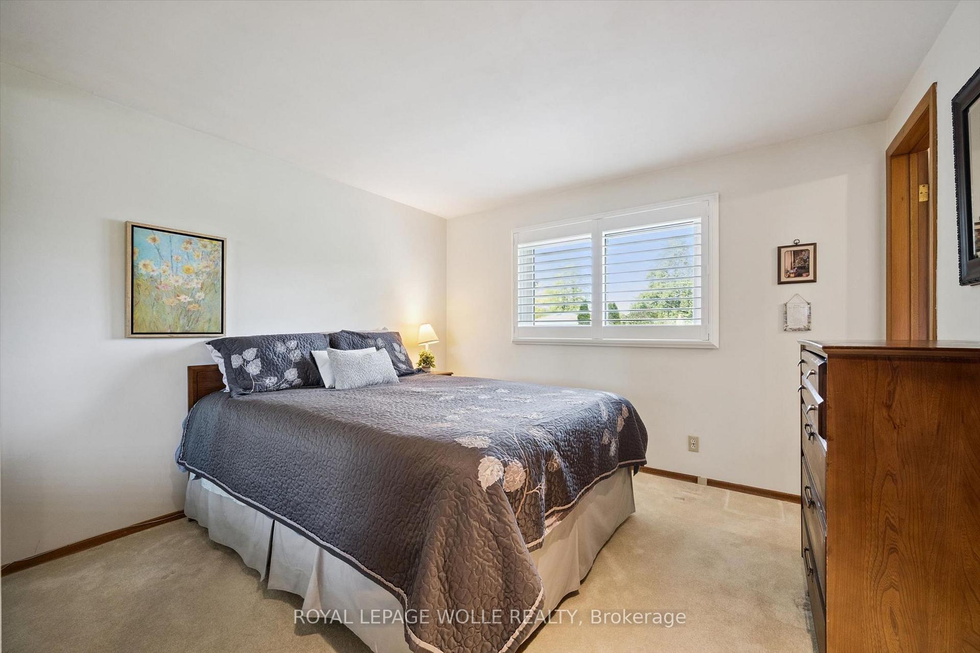 Photo 20 of 62 Gibson Drive, Kitchener, Heritage Park - Kitchener — HOMEH