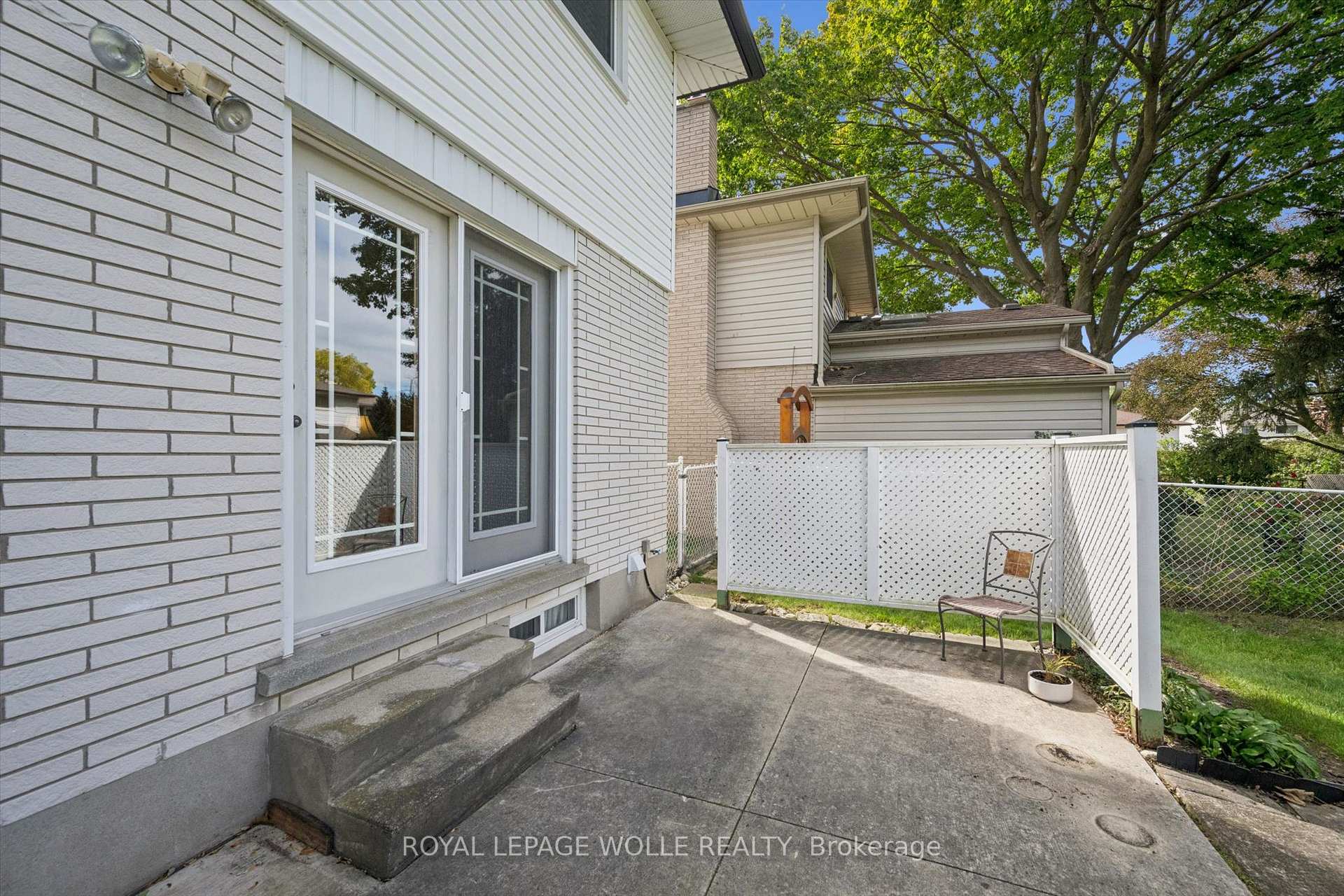 Photo 34 of 62 Gibson Drive, Kitchener, Heritage Park - Kitchener — HOMEH