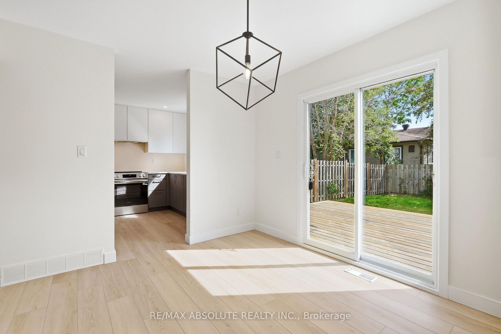 Photo 7 of 286 Mockingbird Drive, Ottawa, Chatelaine Village — HOMEH