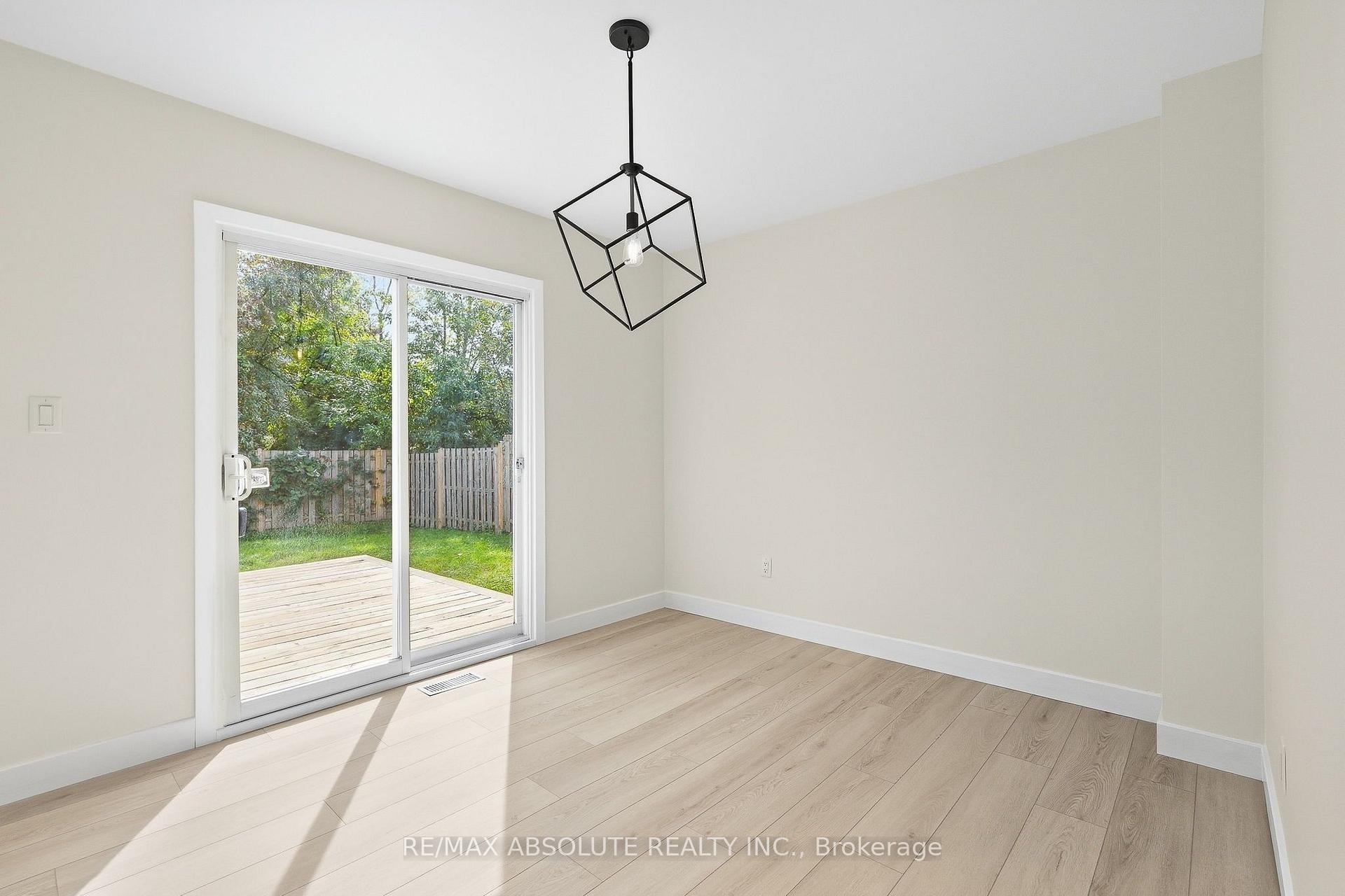 Photo 9 of 286 Mockingbird Drive, Ottawa, Chatelaine Village — HOMEH