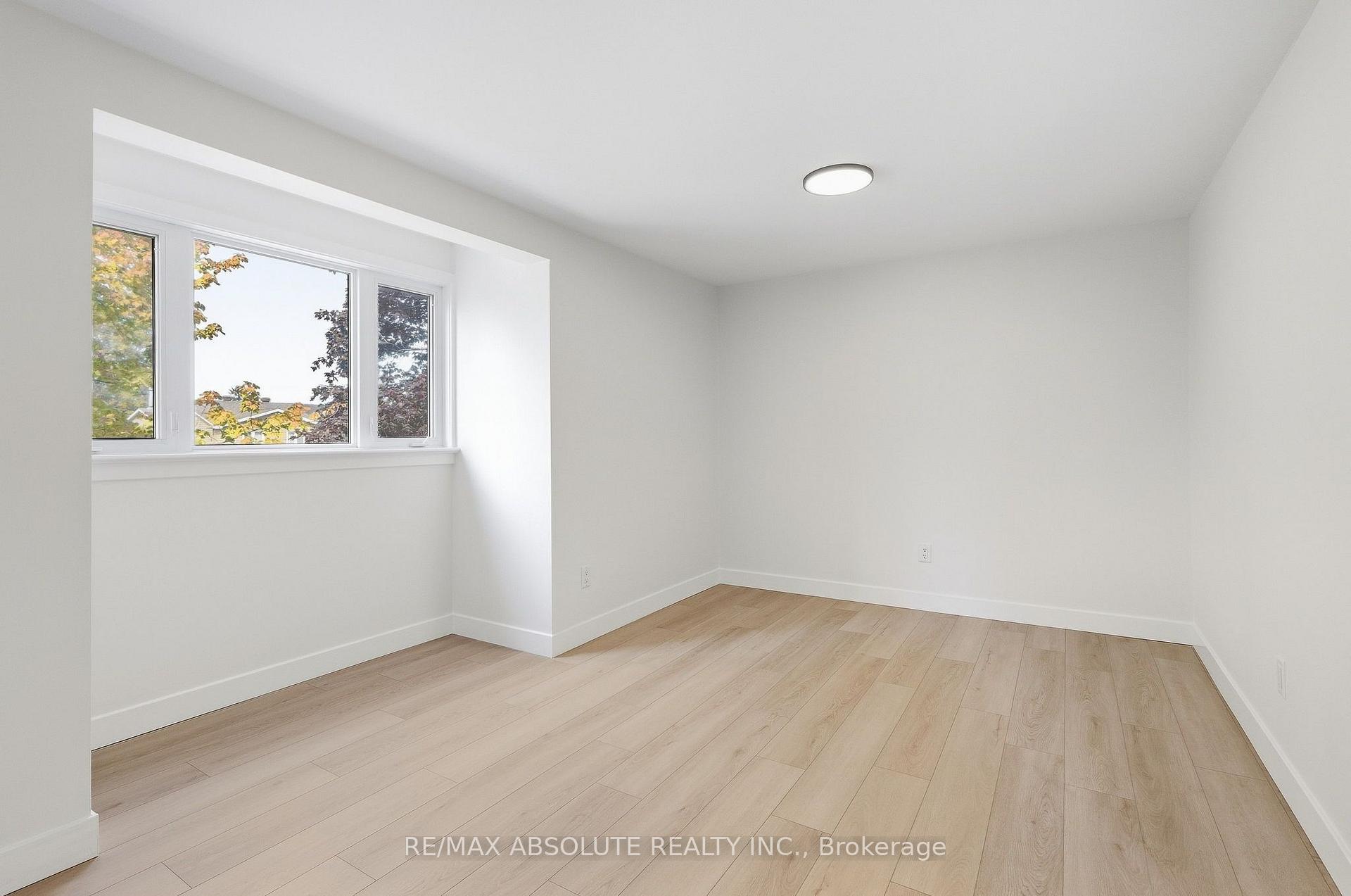 Photo 16 of 286 Mockingbird Drive, Ottawa, Chatelaine Village — HOMEH