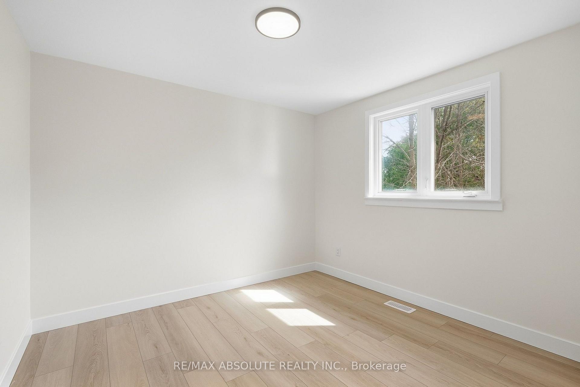 Photo 18 of 286 Mockingbird Drive, Ottawa, Chatelaine Village — HOMEH