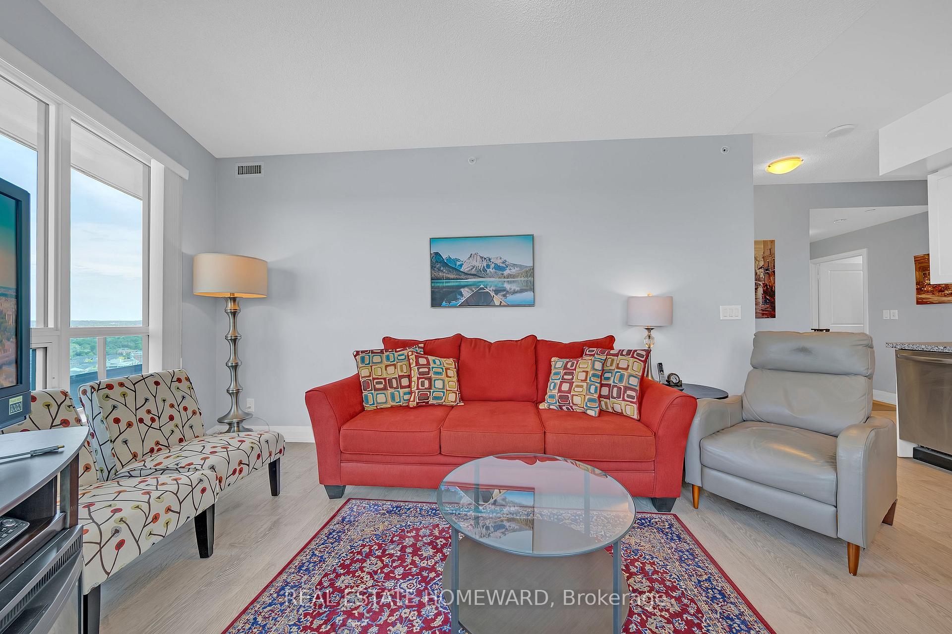 Photo 7 of Unit 1525, 7161 Yonge Street, Markham, Thornhill — HOMEH