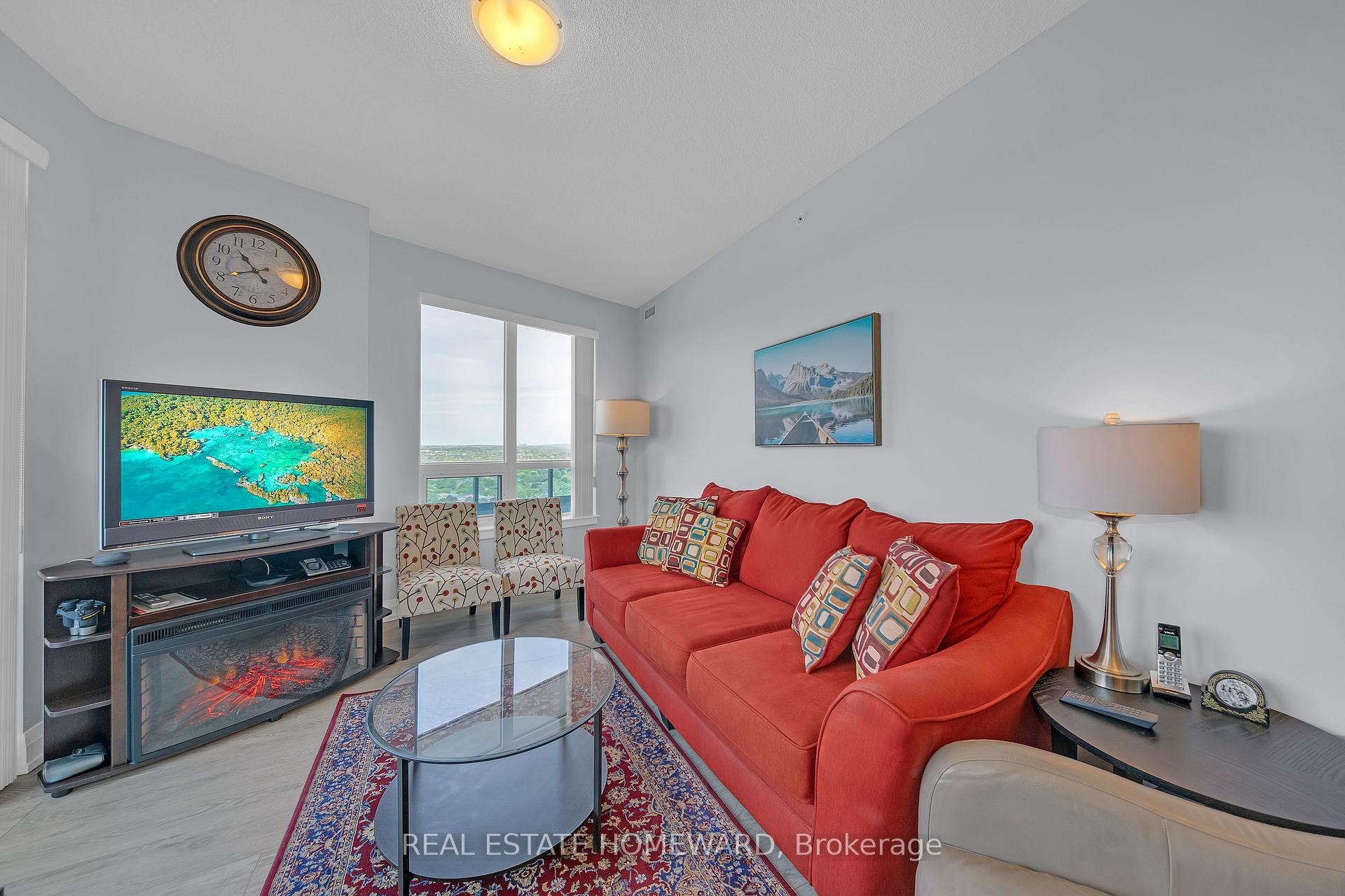 Photo 9 of Unit 1525, 7161 Yonge Street, Markham, Thornhill — HOMEH