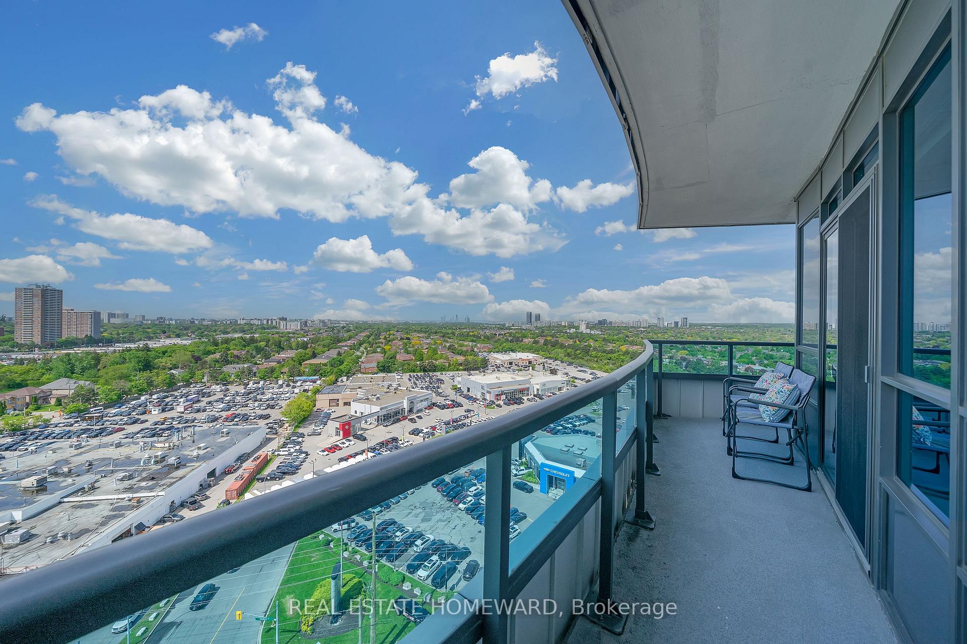 Photo 19 of Unit 1525, 7161 Yonge Street, Markham, Thornhill — HOMEH