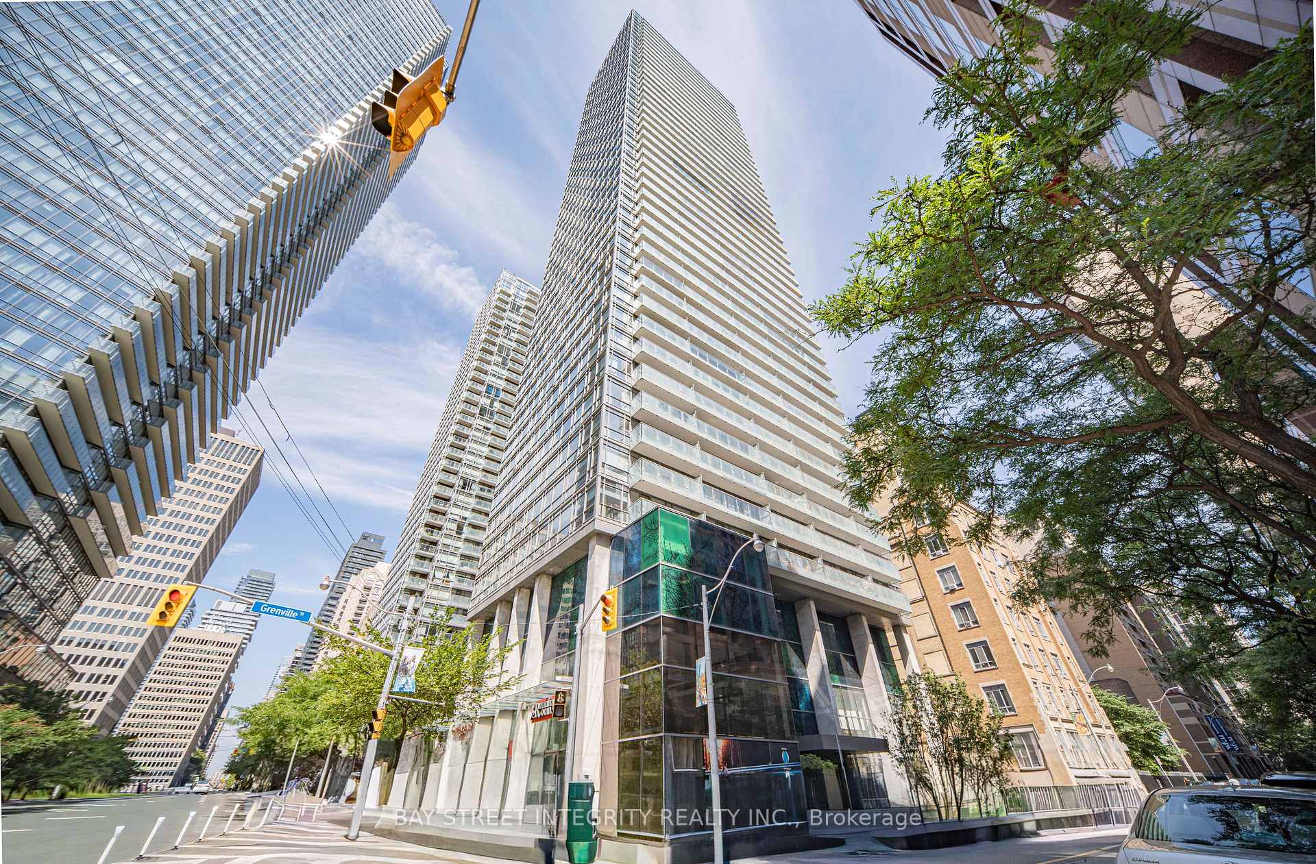 Photo 3 of Unit 1406, 38 Grenville Street, Toronto, Bay Street Corridor — HOMEH