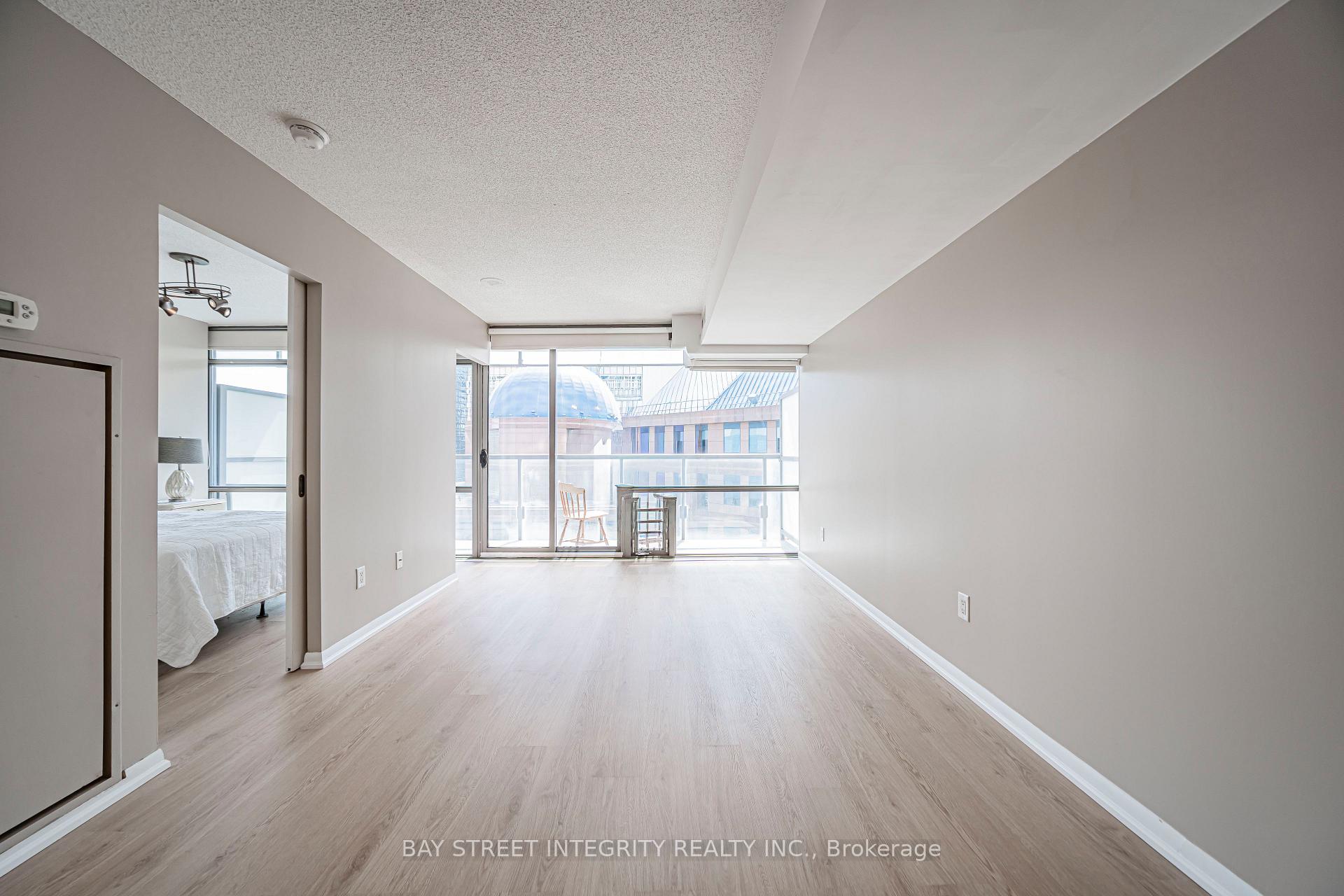 Photo 19 of Unit 1406, 38 Grenville Street, Toronto, Bay Street Corridor — HOMEH