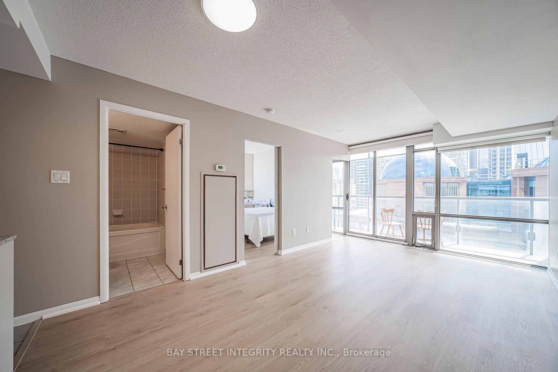 Photo 20 of Unit 1406, 38 Grenville Street, Toronto, Bay Street Corridor — HOMEH