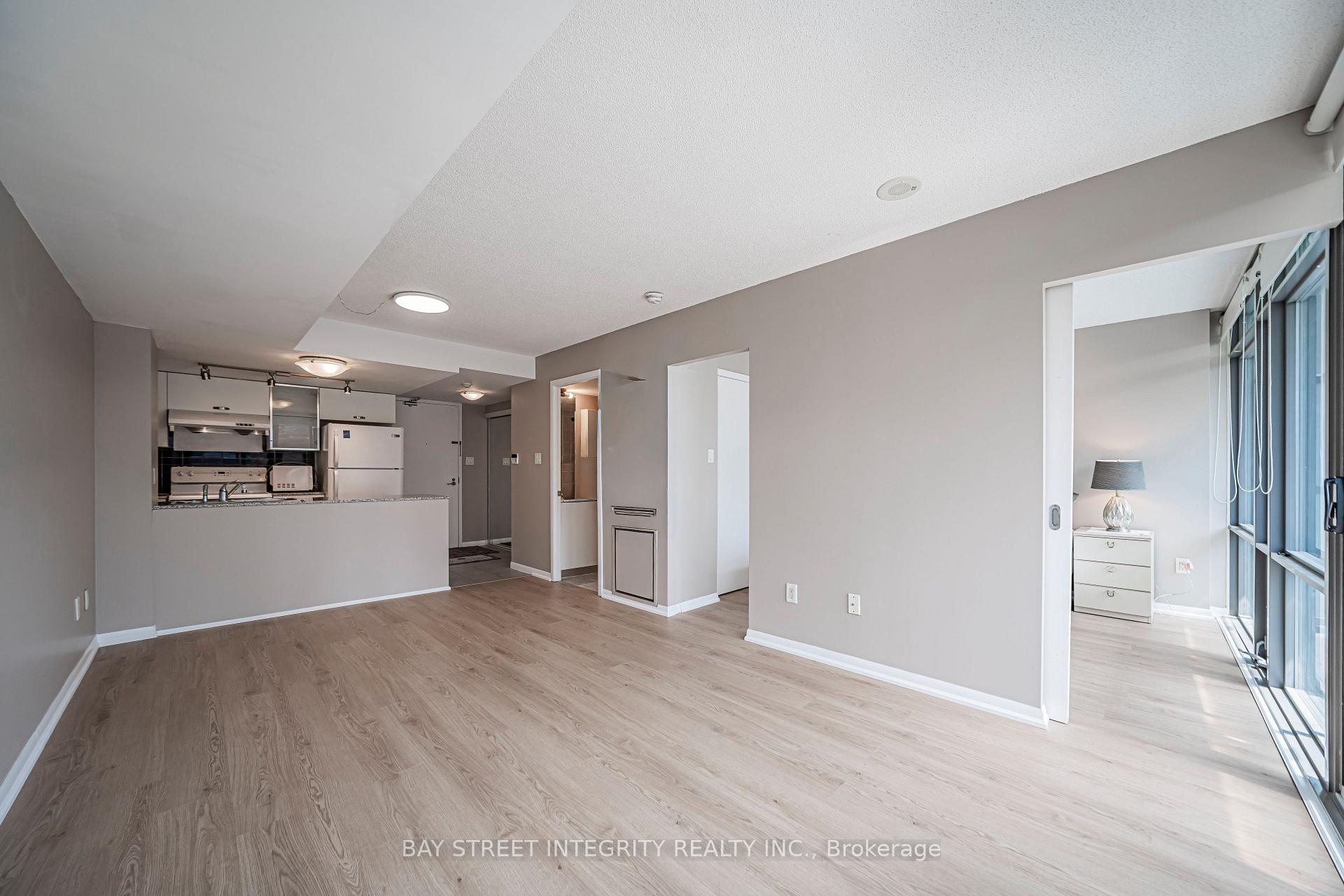 Photo 22 of Unit 1406, 38 Grenville Street, Toronto, Bay Street Corridor — HOMEH