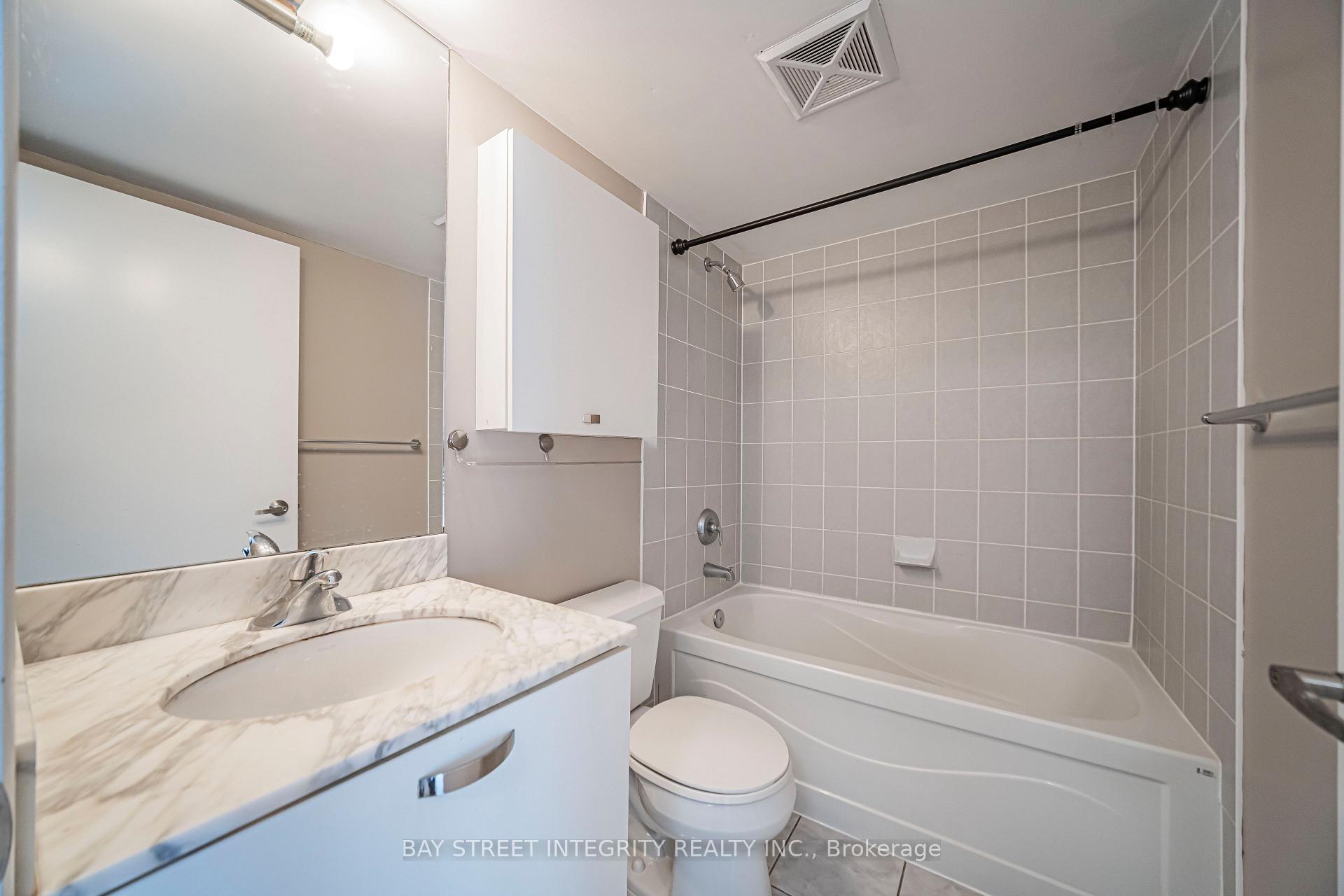 Photo 25 of Unit 1406, 38 Grenville Street, Toronto, Bay Street Corridor — HOMEH