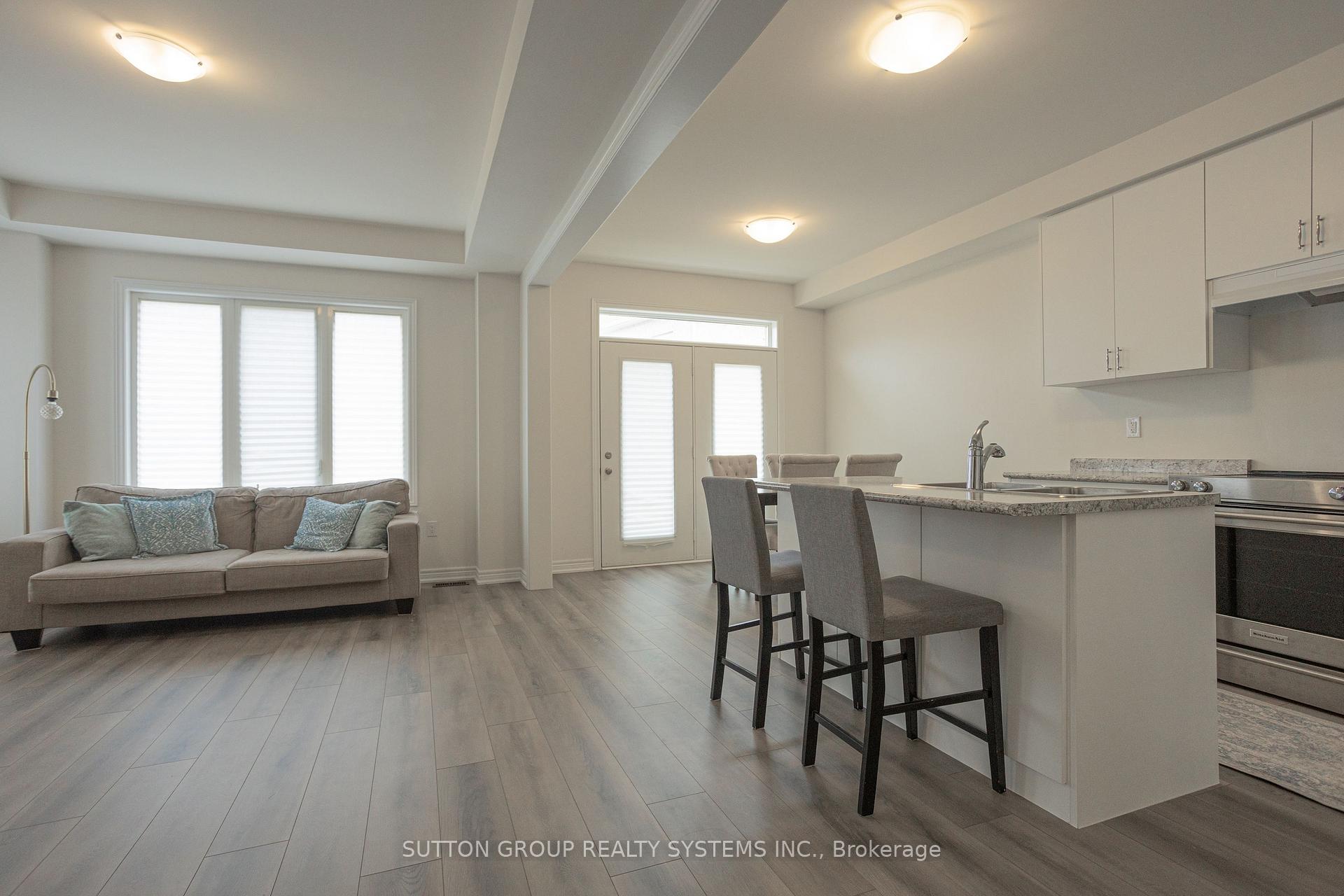 Photo 8 of 96 Kenesky Drive, Hamilton, Waterdown — HOMEH