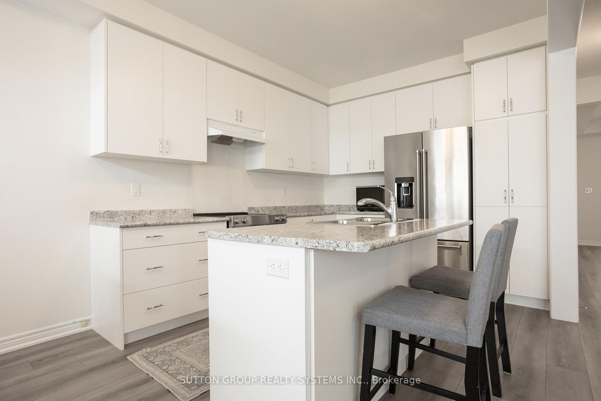 Photo 12 of 96 Kenesky Drive, Hamilton, Waterdown — HOMEH