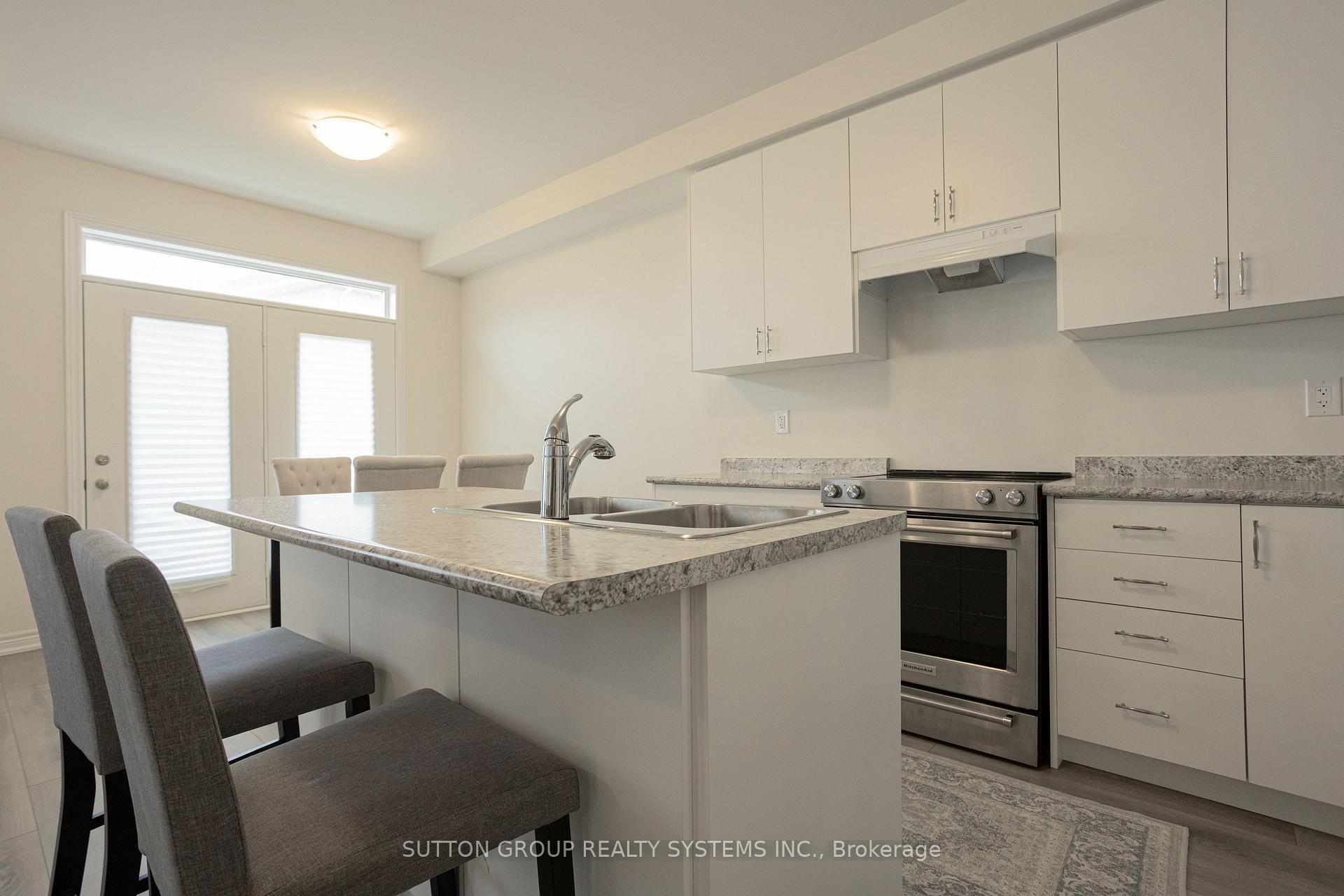 Photo 15 of 96 Kenesky Drive, Hamilton, Waterdown — HOMEH