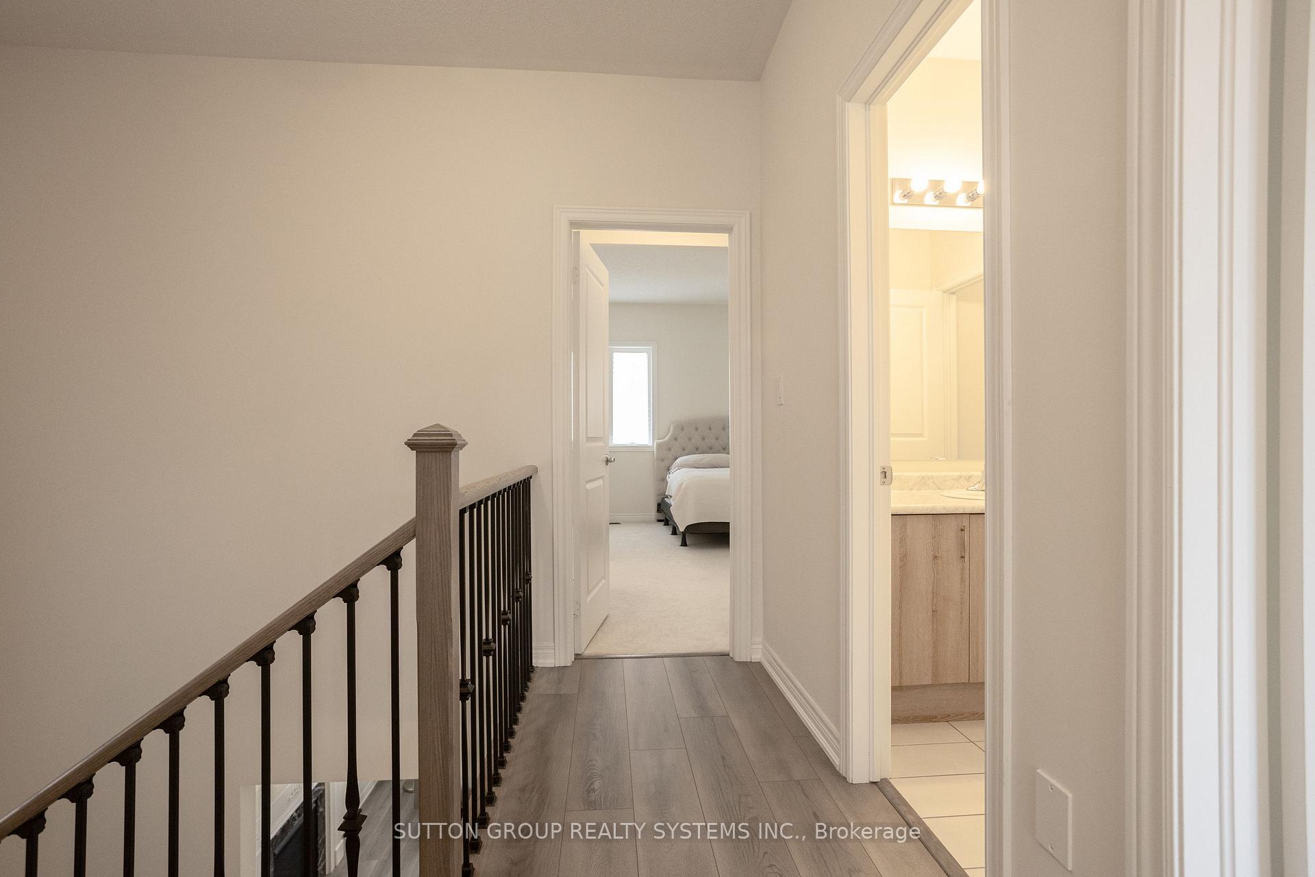 Photo 18 of 96 Kenesky Drive, Hamilton, Waterdown — HOMEH