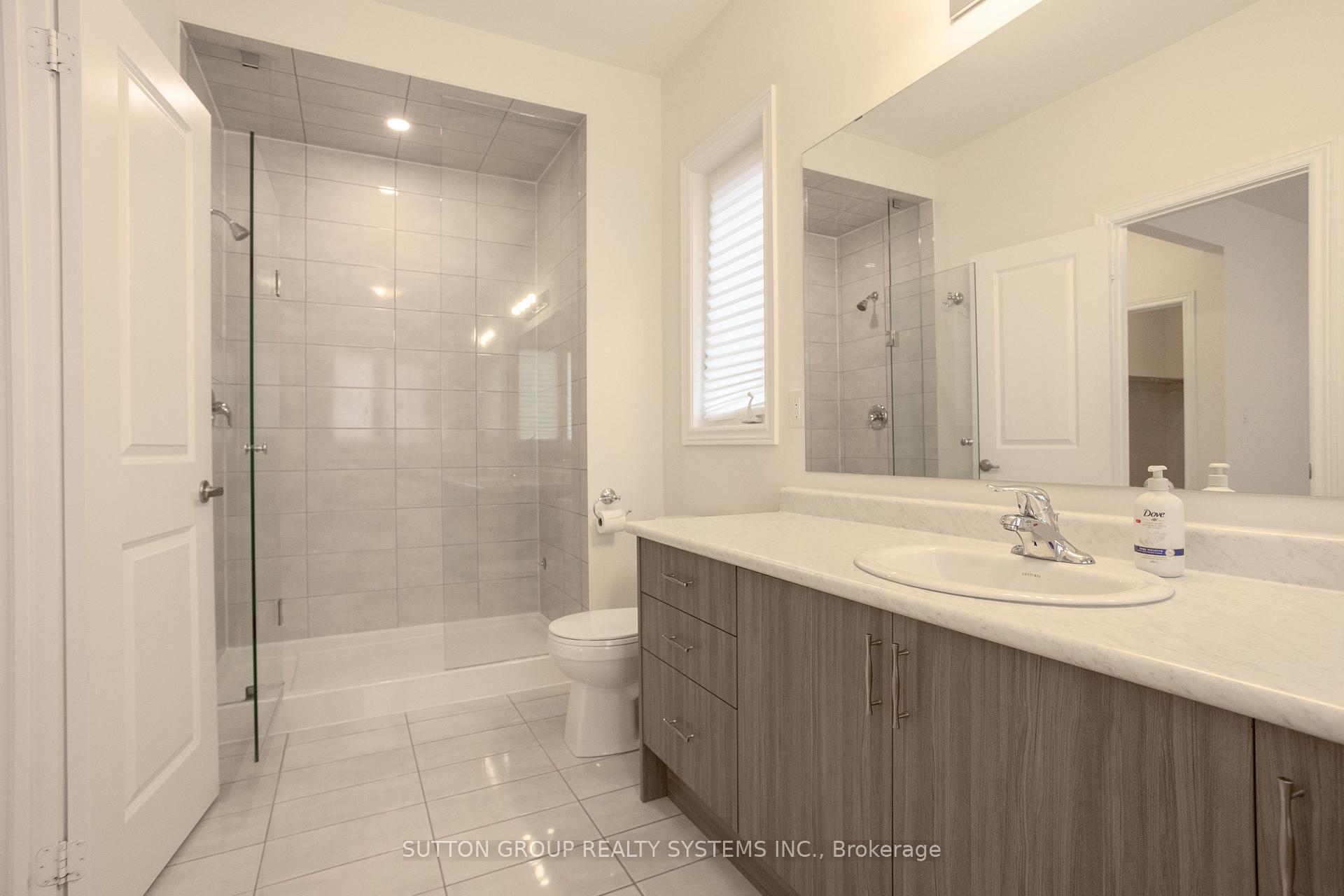 Photo 24 of 96 Kenesky Drive, Hamilton, Waterdown — HOMEH