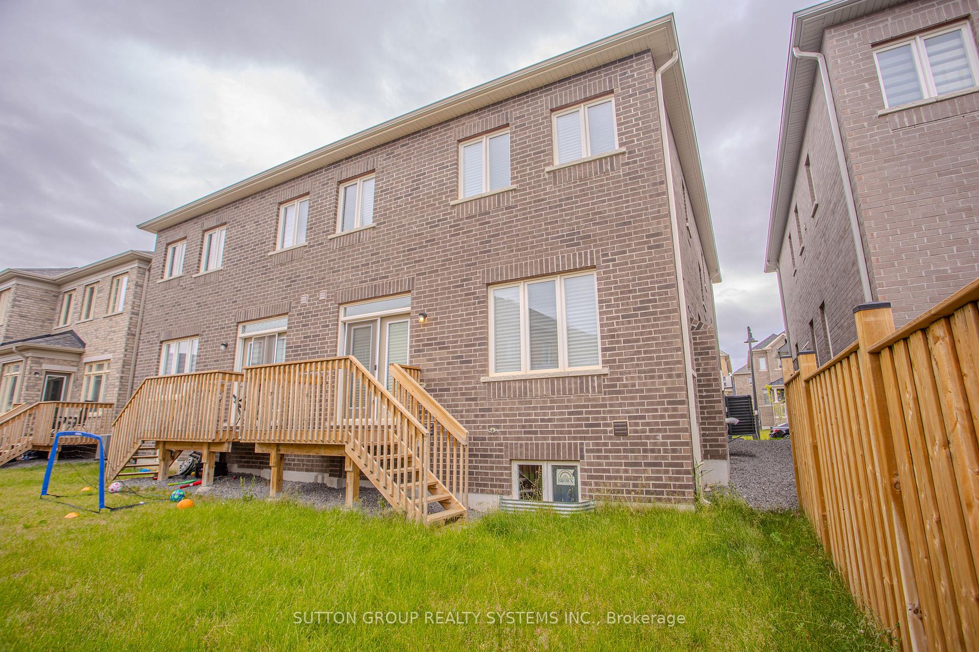 Photo 33 of 96 Kenesky Drive, Hamilton, Waterdown — HOMEH
