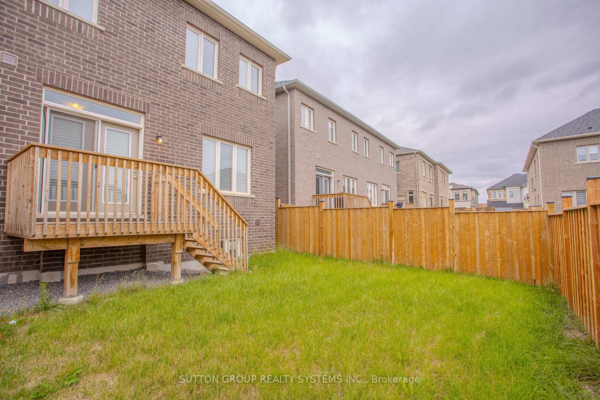 Photo 34 of 96 Kenesky Drive, Hamilton, Waterdown — HOMEH