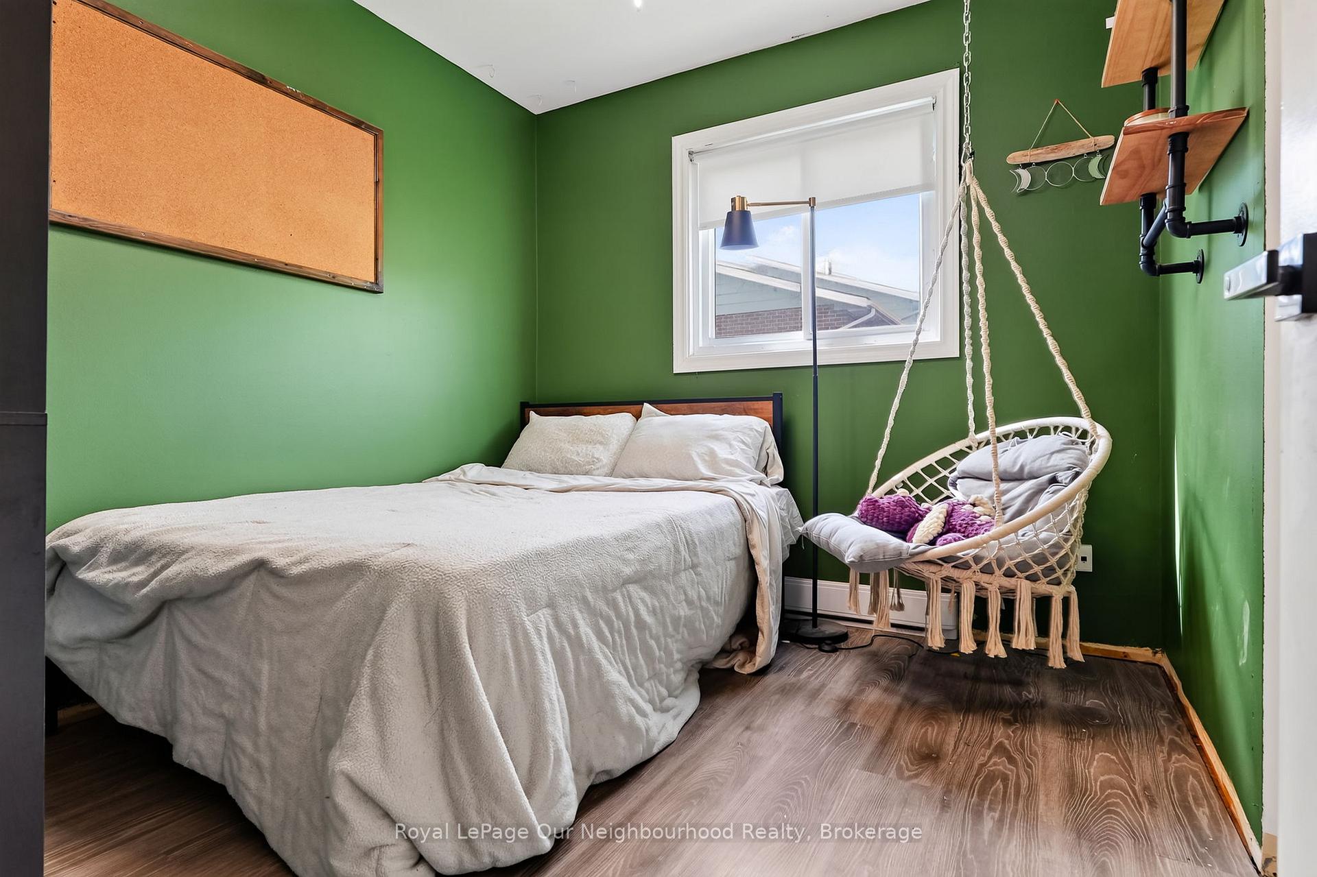 Photo 16 of 44 Barbara Street, Quinte West, Trenton Ward — HOMEH