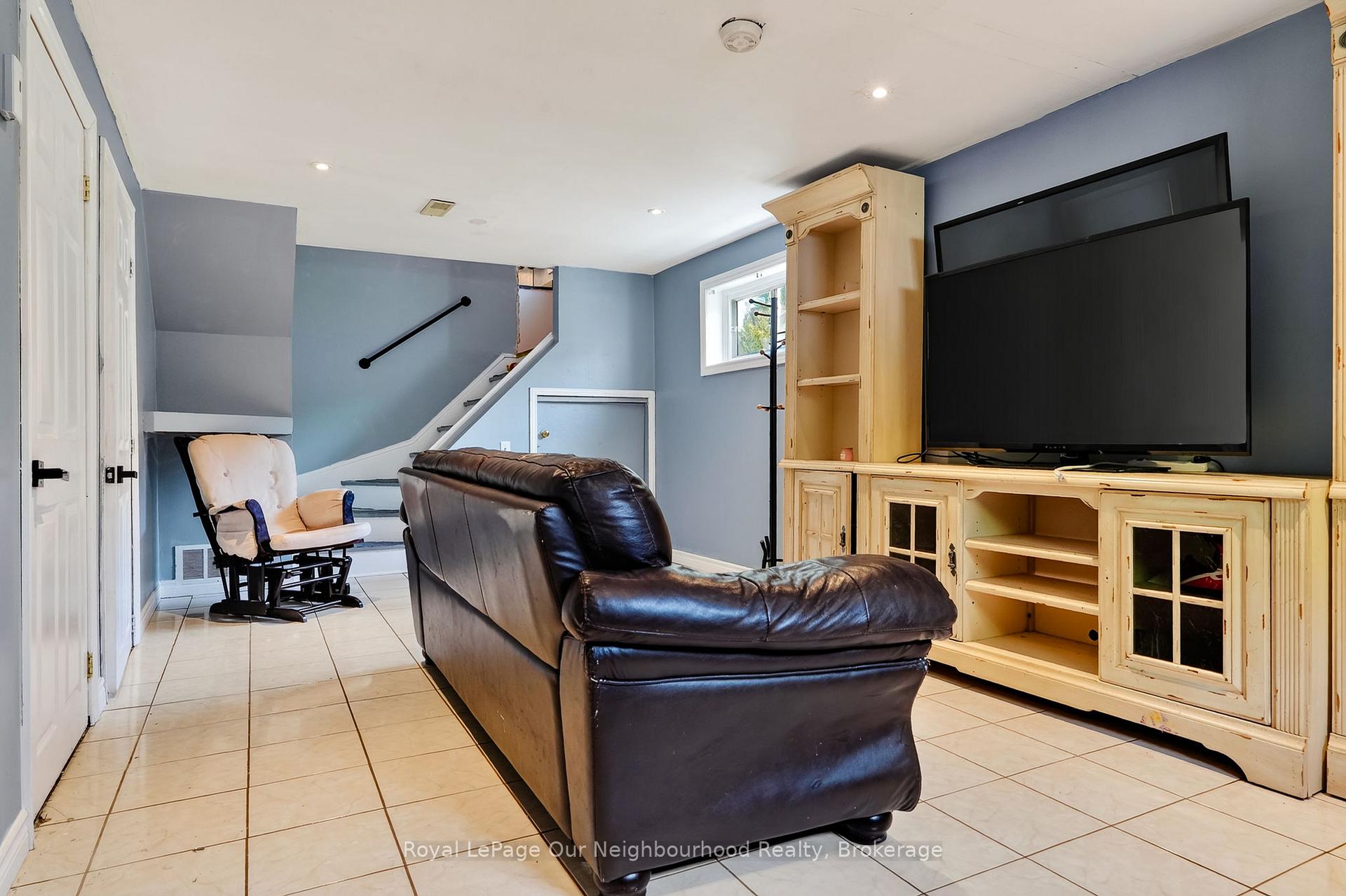Photo 18 of 44 Barbara Street, Quinte West, Trenton Ward — HOMEH