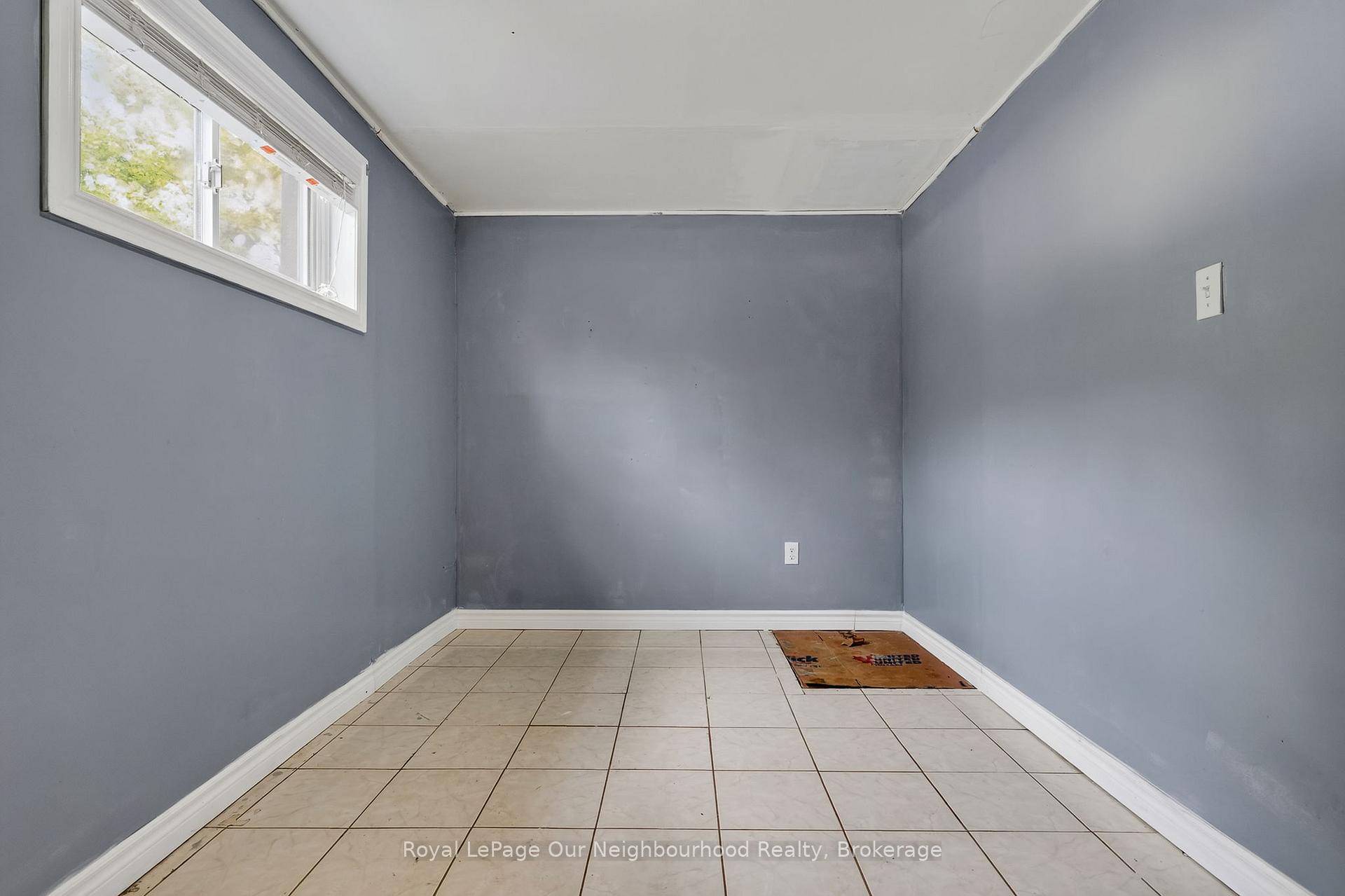Photo 20 of 44 Barbara Street, Quinte West, Trenton Ward — HOMEH