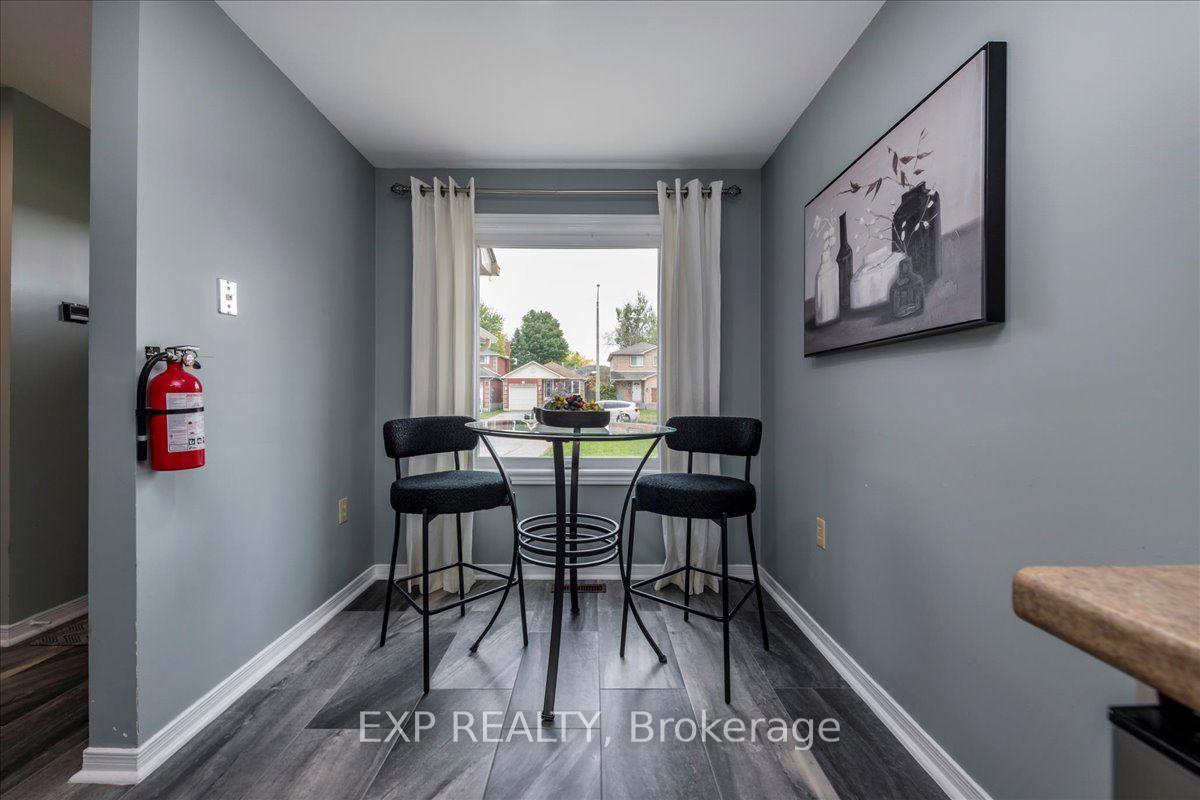 Photo 8 of 64 Ferguson Drive, Barrie, Northwest — HOMEH