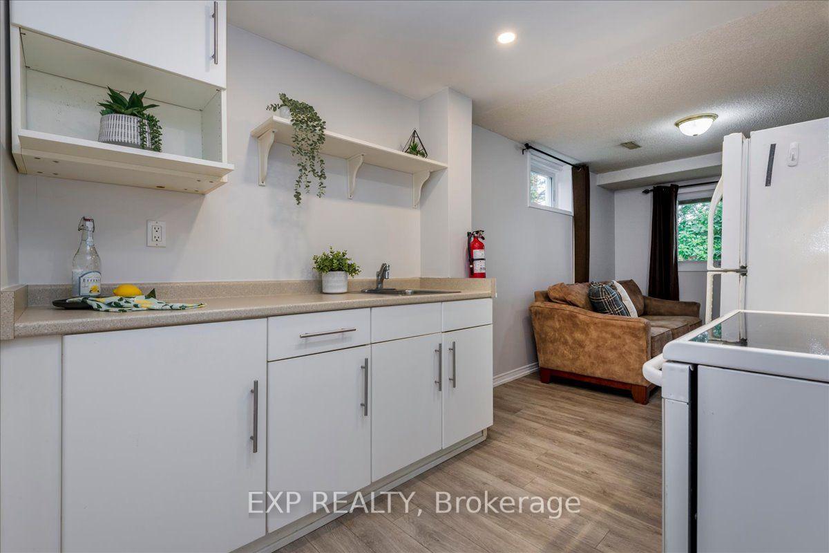 Photo 22 of 64 Ferguson Drive, Barrie, Northwest — HOMEH