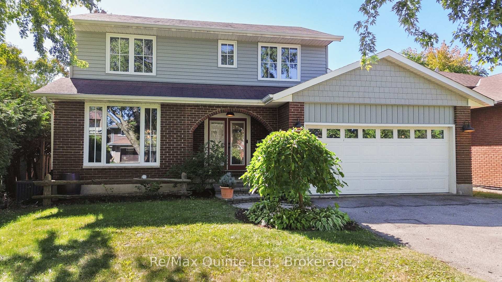 Photo 1 of 69 Kensington Crescent, Belleville, Belleville Ward — HOMEH