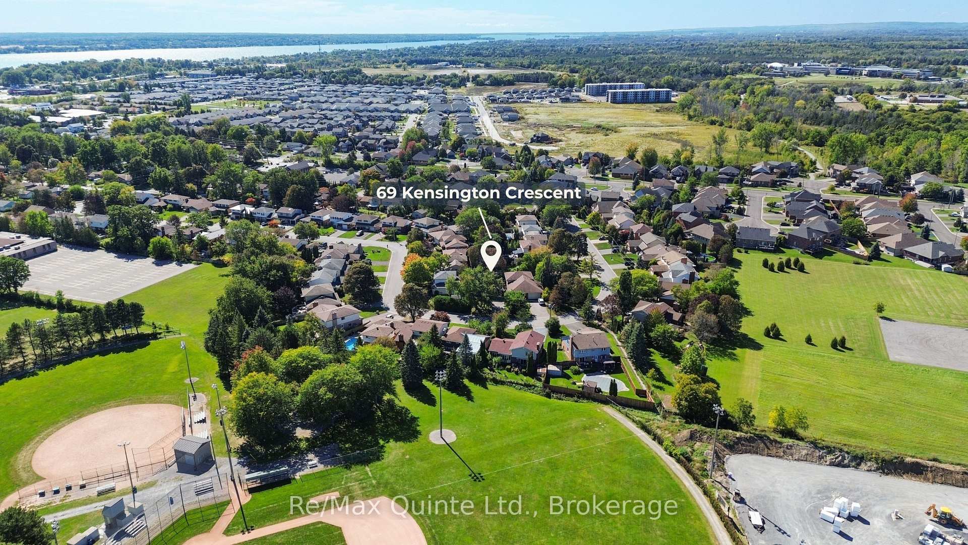 Photo 2 of 69 Kensington Crescent, Belleville, Belleville Ward — HOMEH