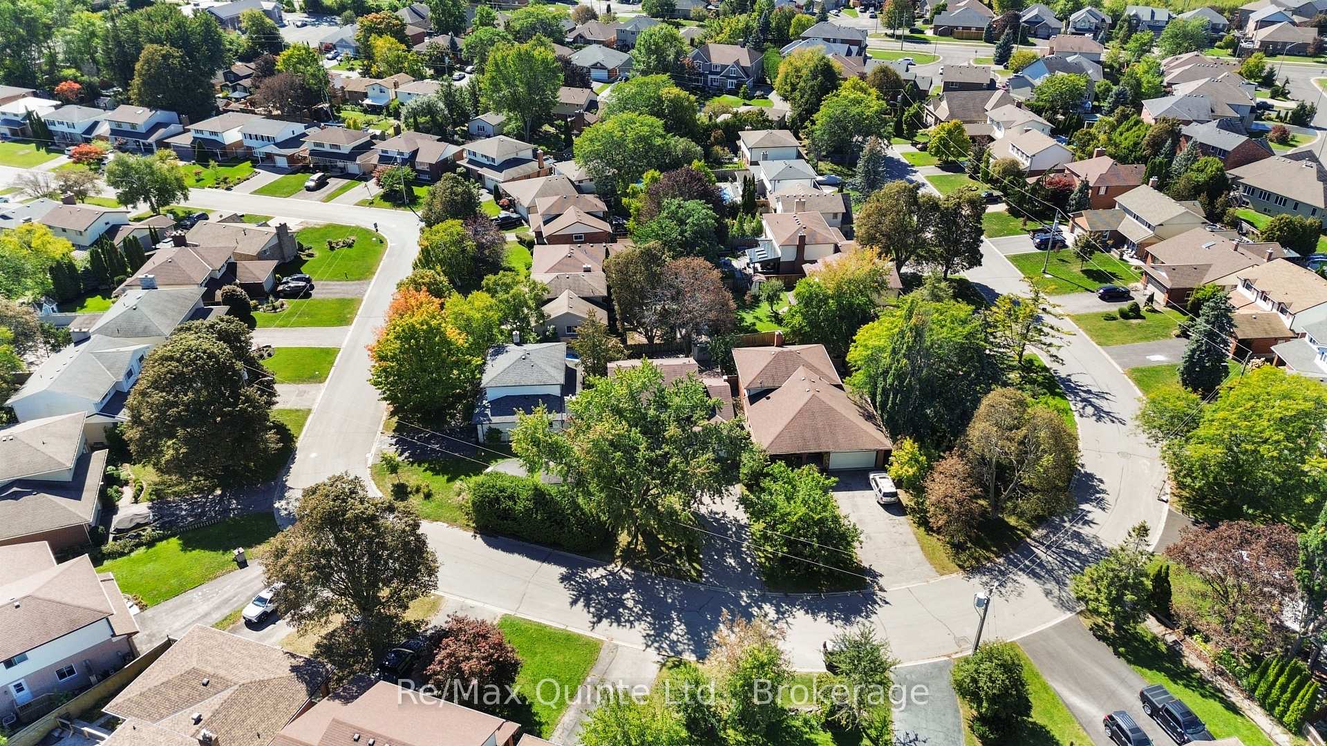 Photo 3 of 69 Kensington Crescent, Belleville, Belleville Ward — HOMEH