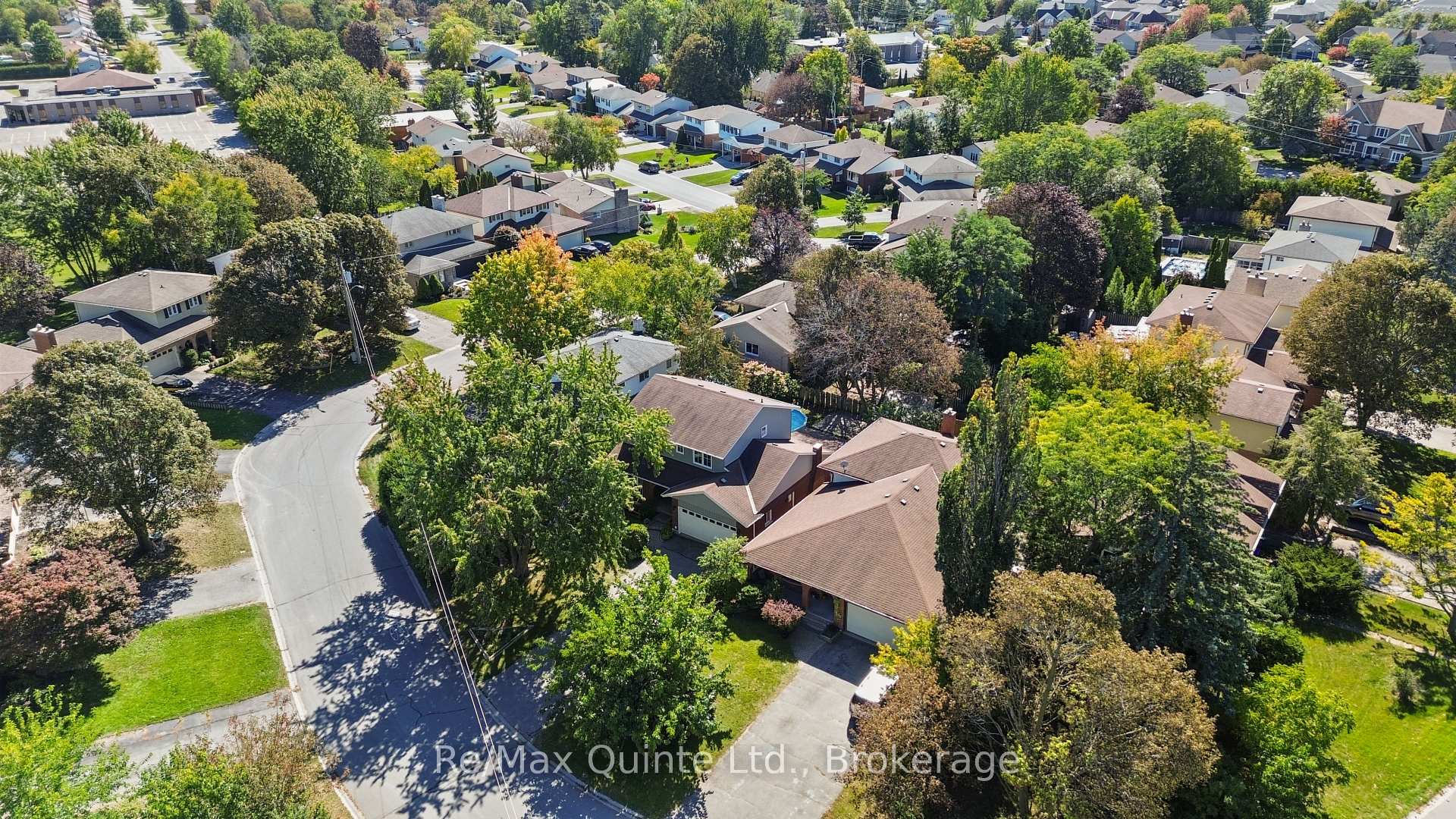 Photo 6 of 69 Kensington Crescent, Belleville, Belleville Ward — HOMEH