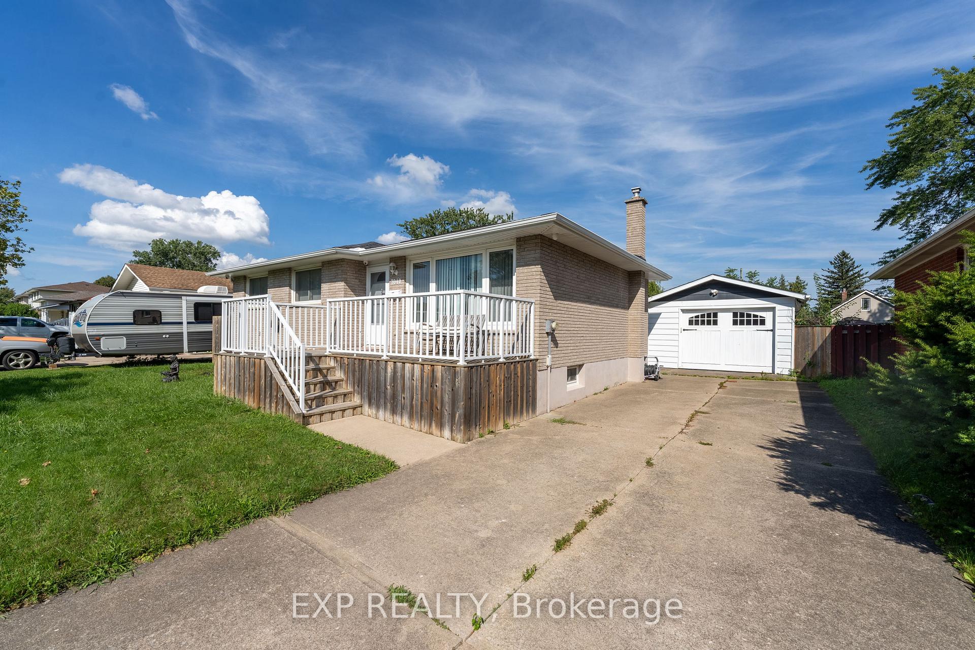 Photo 3 of 7040 Warden Avenue, Niagara Falls, Arad/Fallsview — HOMEH
