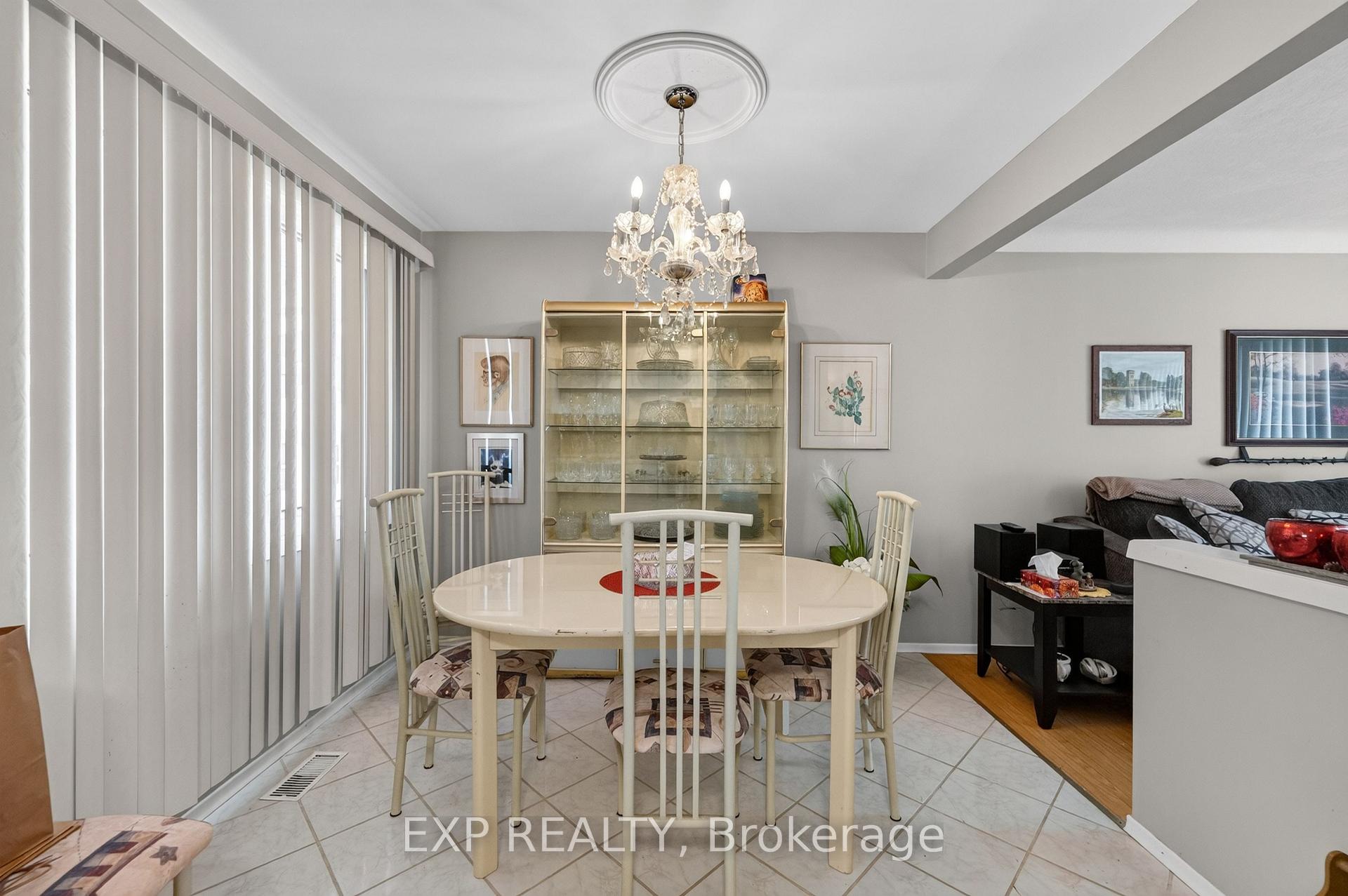 Photo 16 of 7040 Warden Avenue, Niagara Falls, Arad/Fallsview — HOMEH