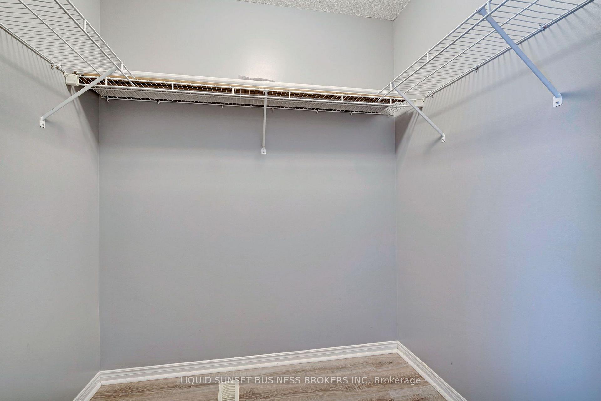 Photo 15 of Unit 22, 185 North Centre Road, London, North B — HOMEH