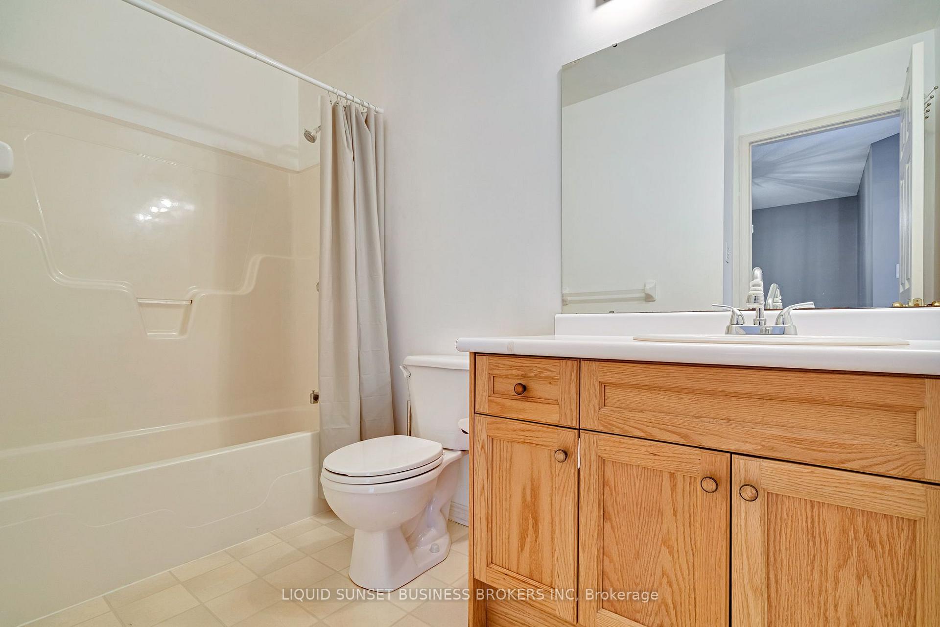 Photo 18 of Unit 22, 185 North Centre Road, London, North B — HOMEH