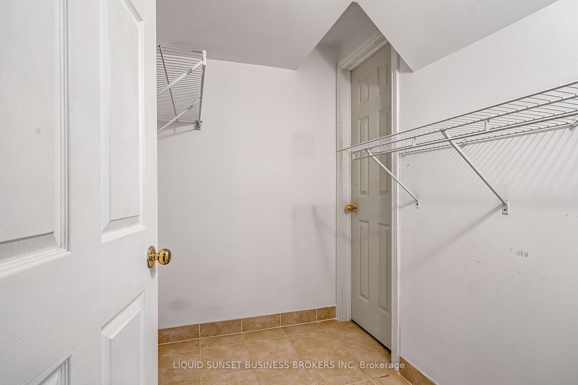 Photo 21 of Unit 22, 185 North Centre Road, London, North B — HOMEH