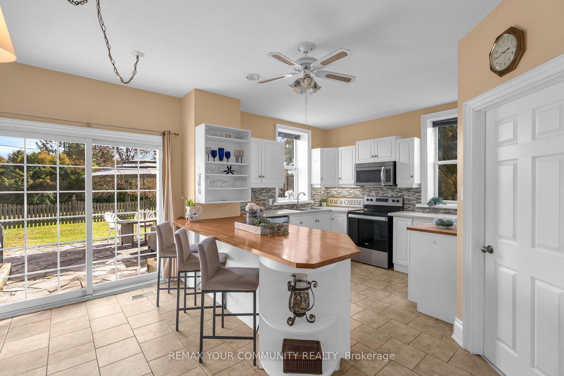 Photo 17 of 351 Hedge Road, Georgina, Sutton & Jackson's Point — HOMEH