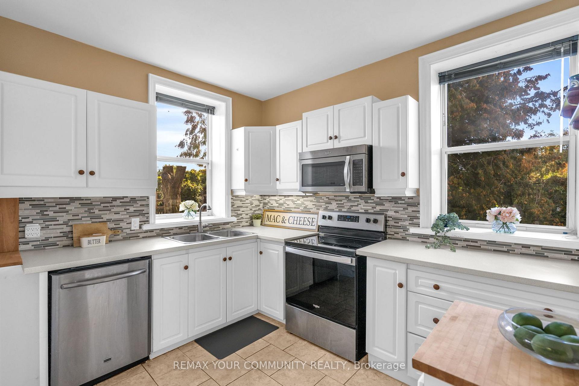 Photo 21 of 351 Hedge Road, Georgina, Sutton & Jackson's Point — HOMEH