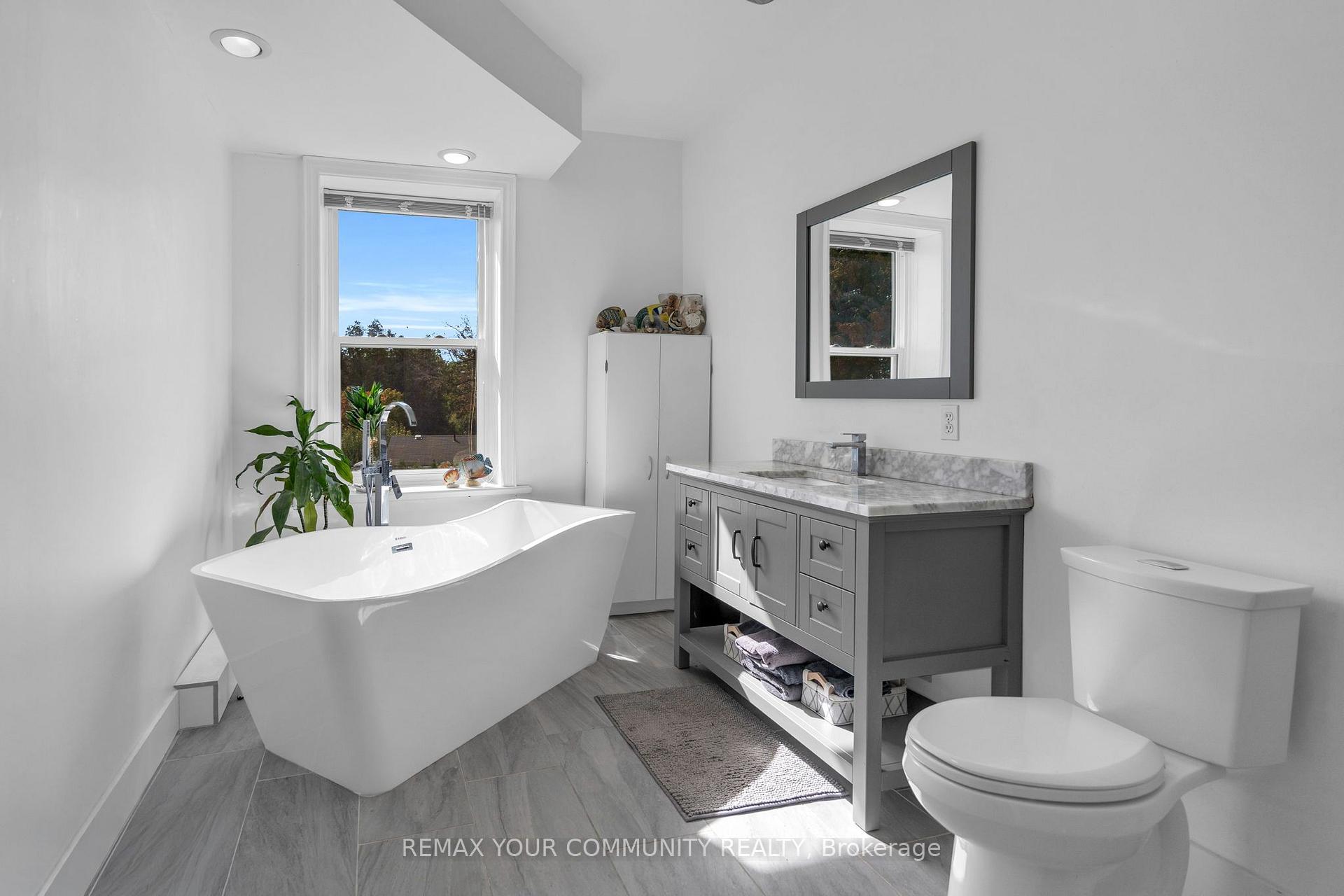 Photo 31 of 351 Hedge Road, Georgina, Sutton & Jackson's Point — HOMEH