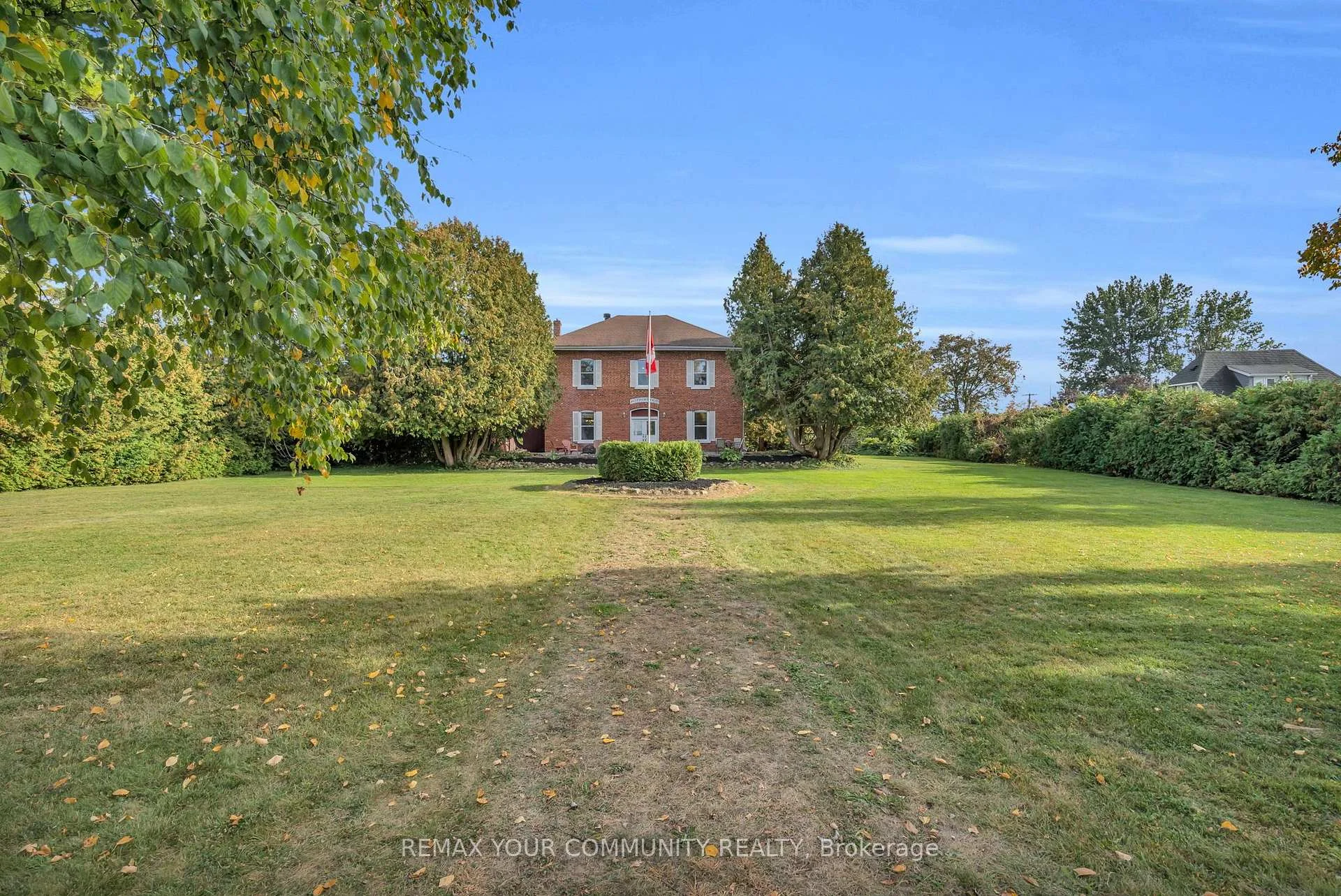 Photo 11 of 351 Hedge Road, Georgina, Sutton & Jackson's Point — HOMEH