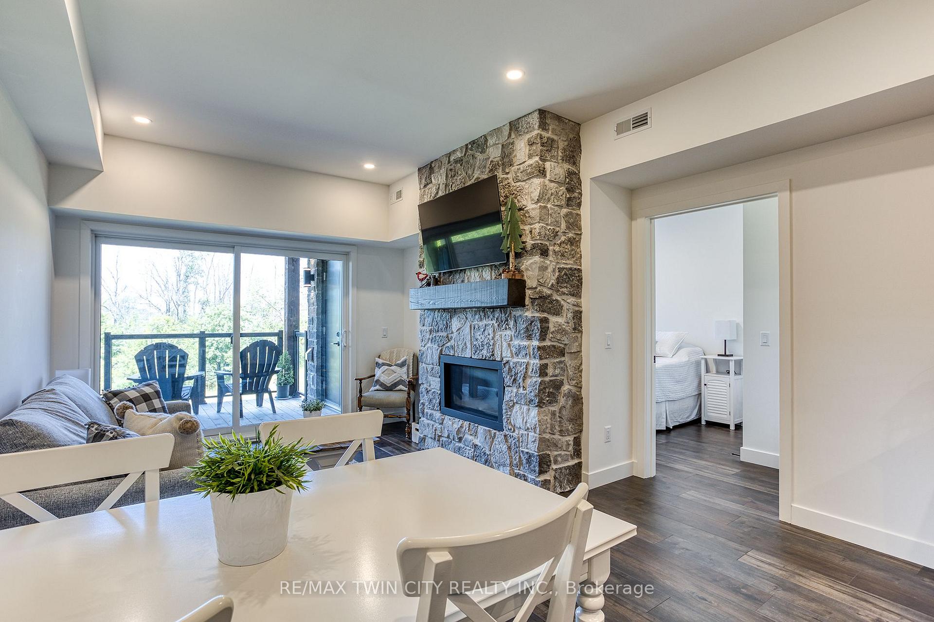 Photo 5 of Unit 206, 12 Beausoleil Lane, Blue Mountains — HOMEH