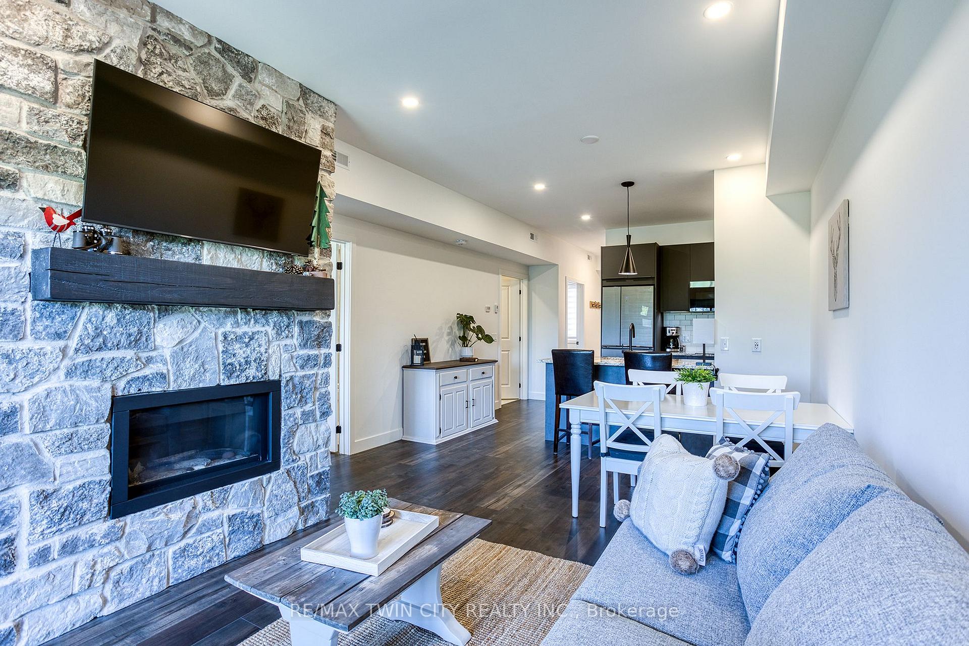 Photo 6 of Unit 206, 12 Beausoleil Lane, Blue Mountains — HOMEH