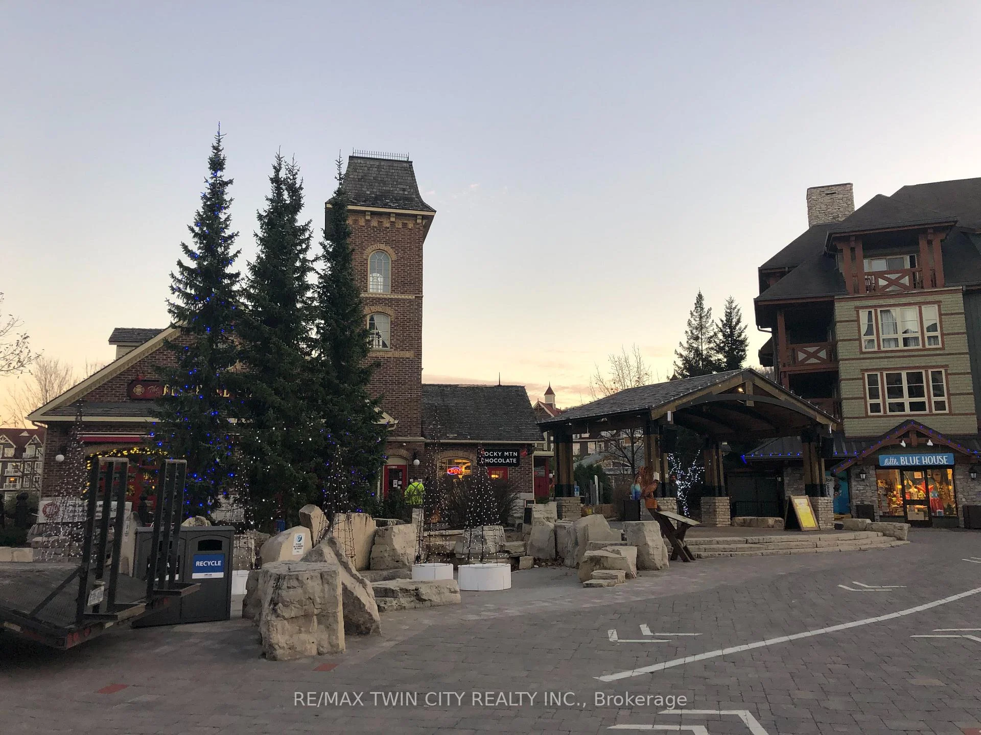 Photo 51 of Unit 206, 12 Beausoleil Lane, Blue Mountains — HOMEH