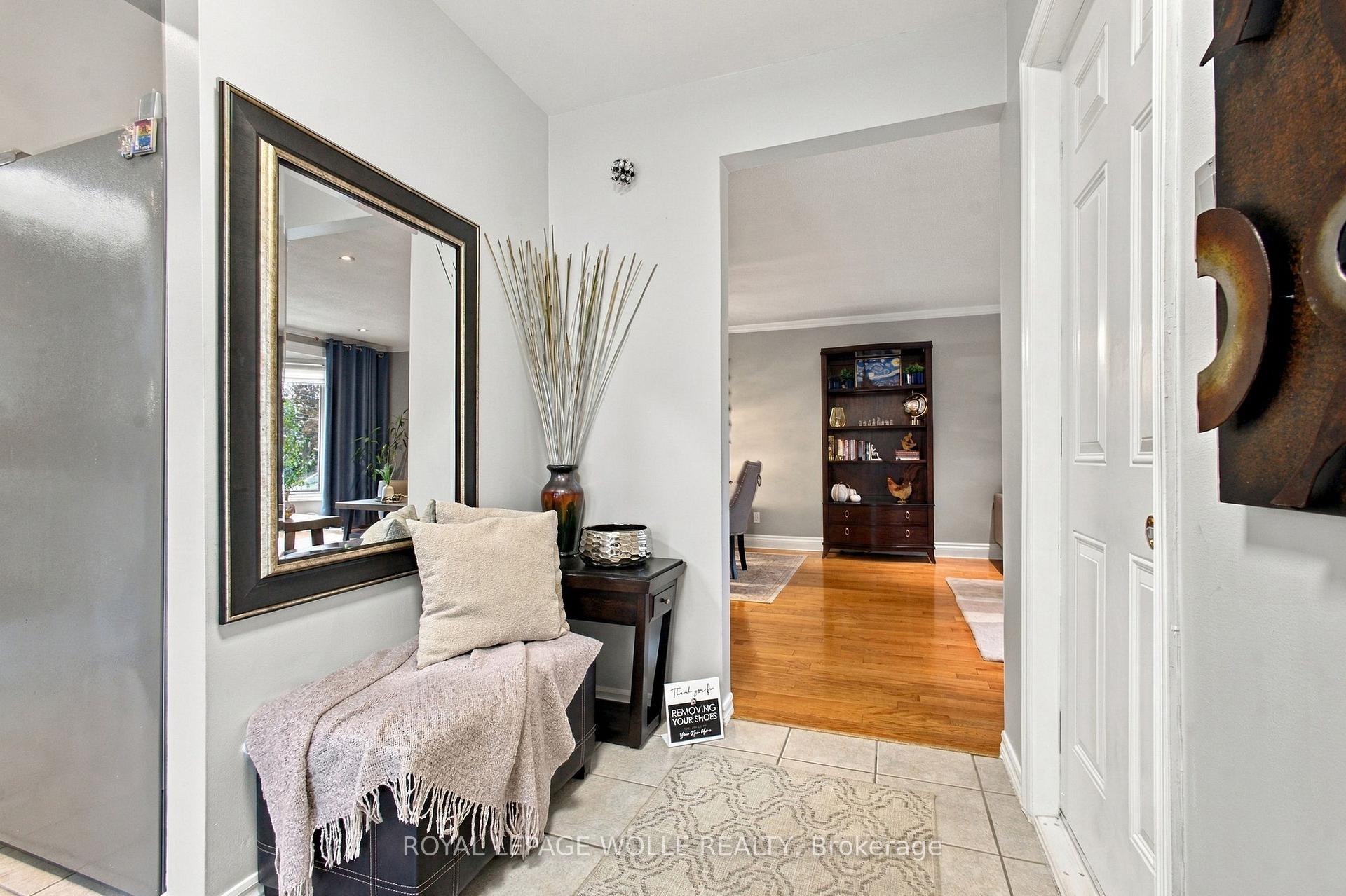 Photo 5 of 802 Strasburg Road, Kitchener, Country Hills — HOMEH