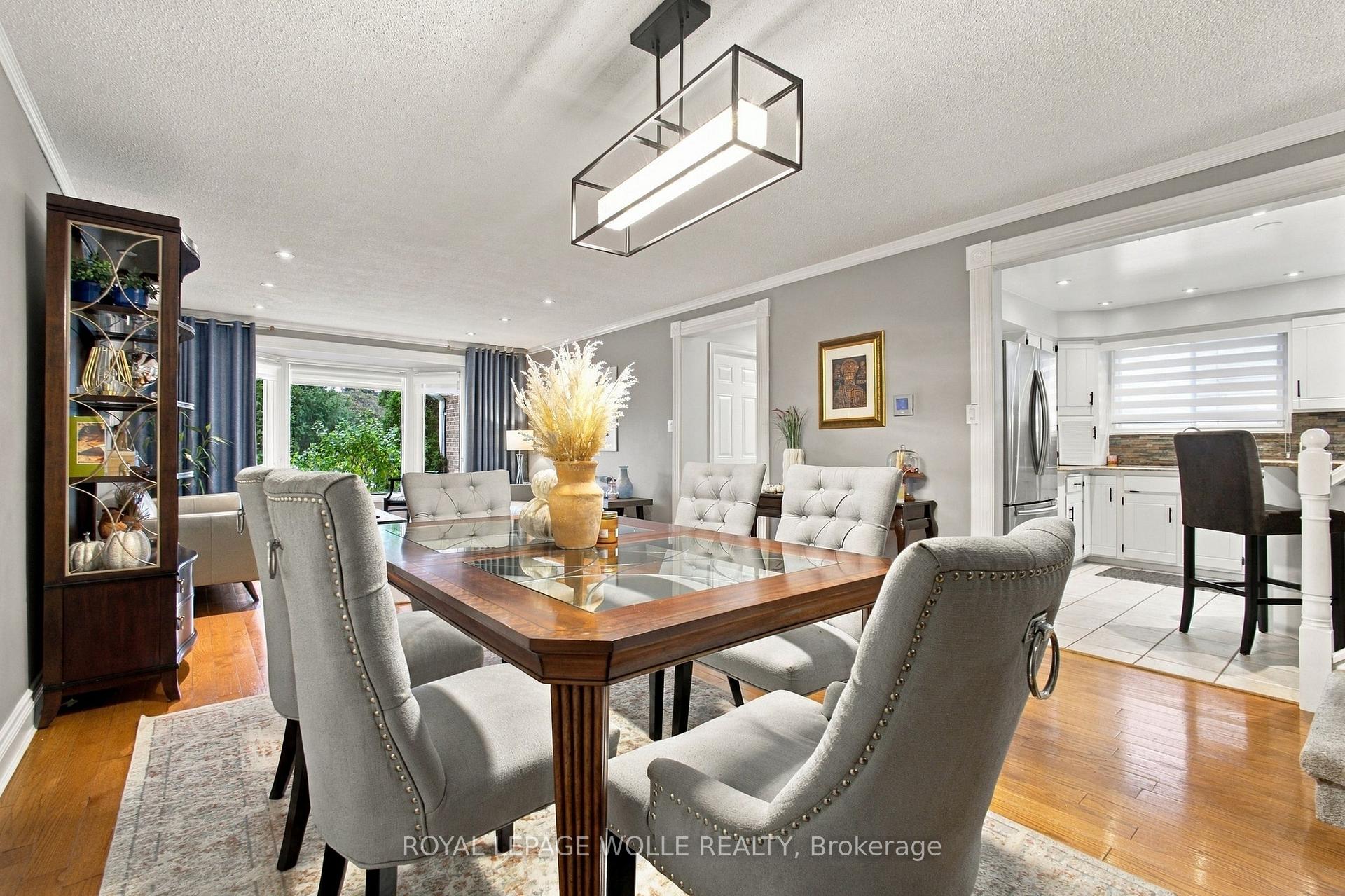 Photo 10 of 802 Strasburg Road, Kitchener, Country Hills — HOMEH