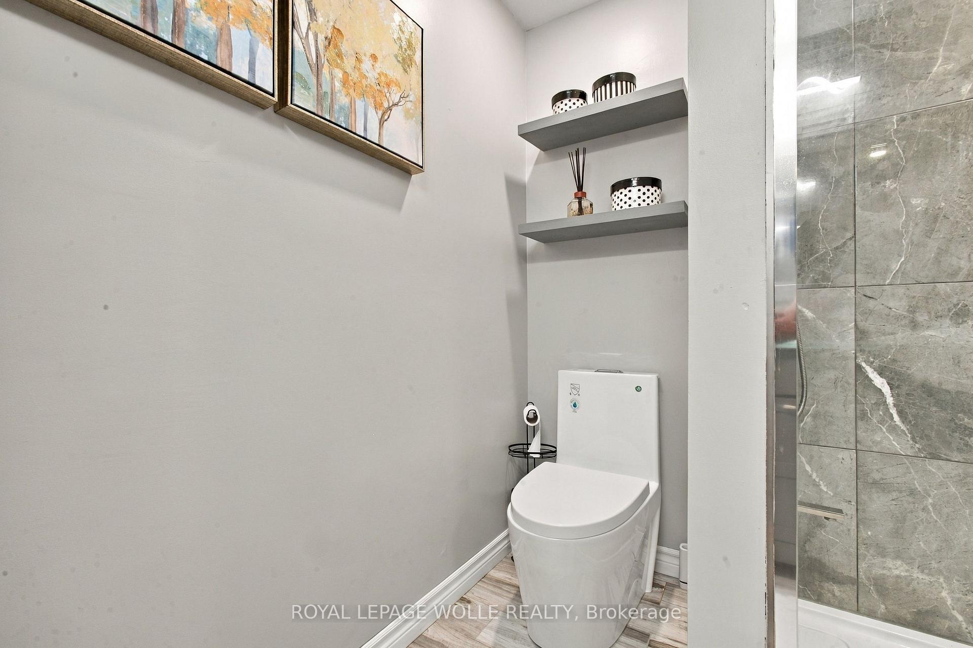 Photo 18 of 802 Strasburg Road, Kitchener, Country Hills — HOMEH