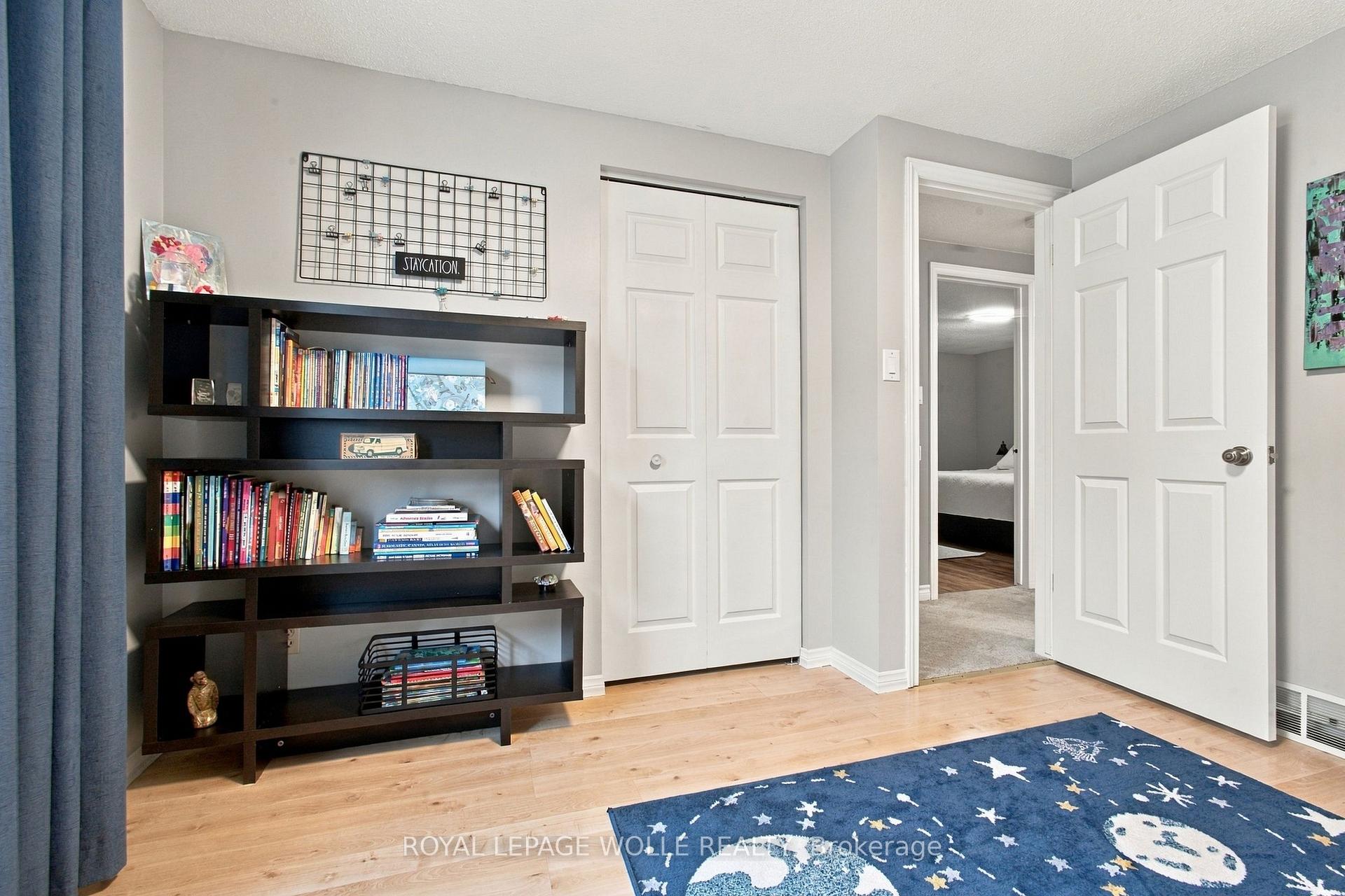 Photo 23 of 802 Strasburg Road, Kitchener, Country Hills — HOMEH