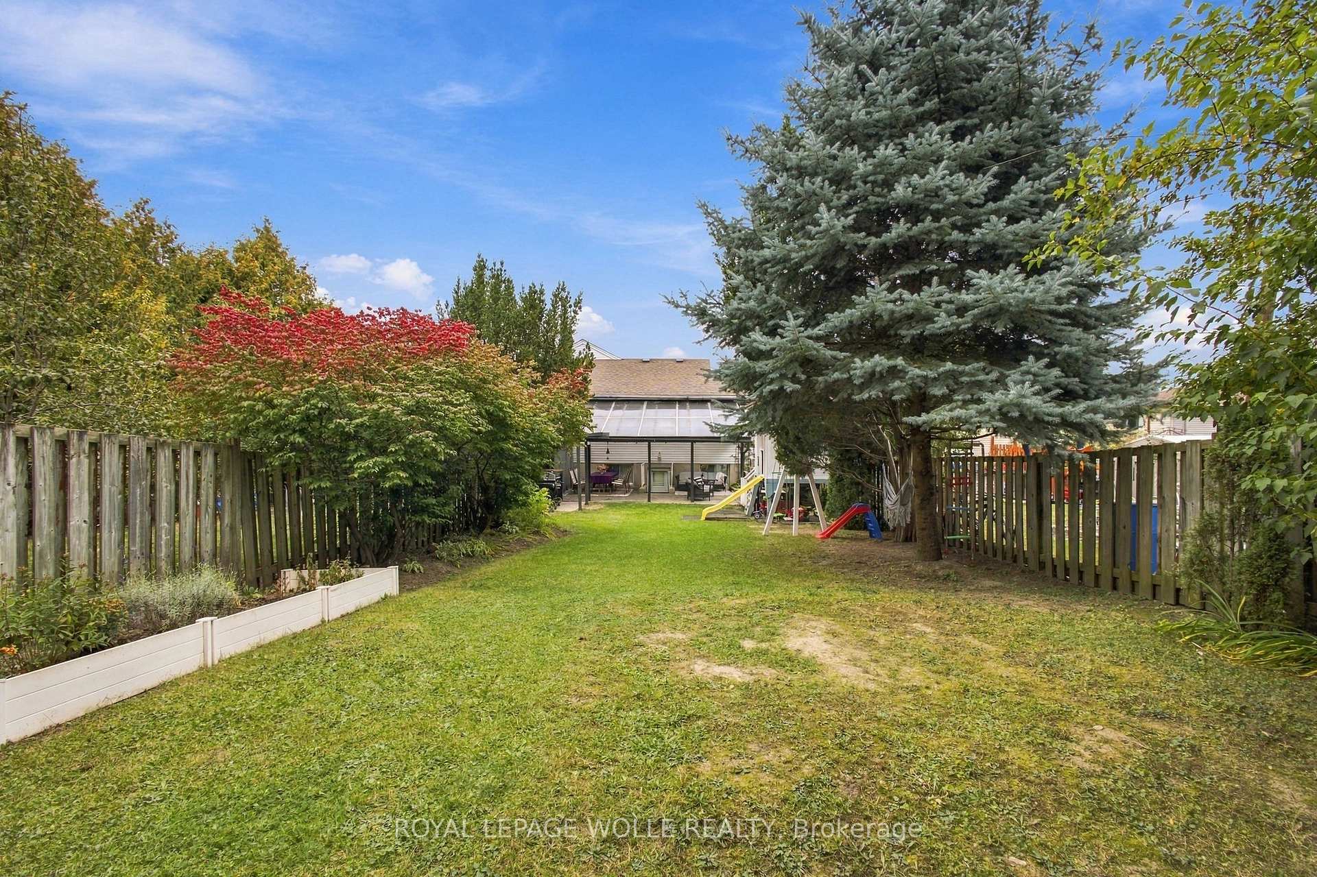 Photo 37 of 802 Strasburg Road, Kitchener, Country Hills — HOMEH