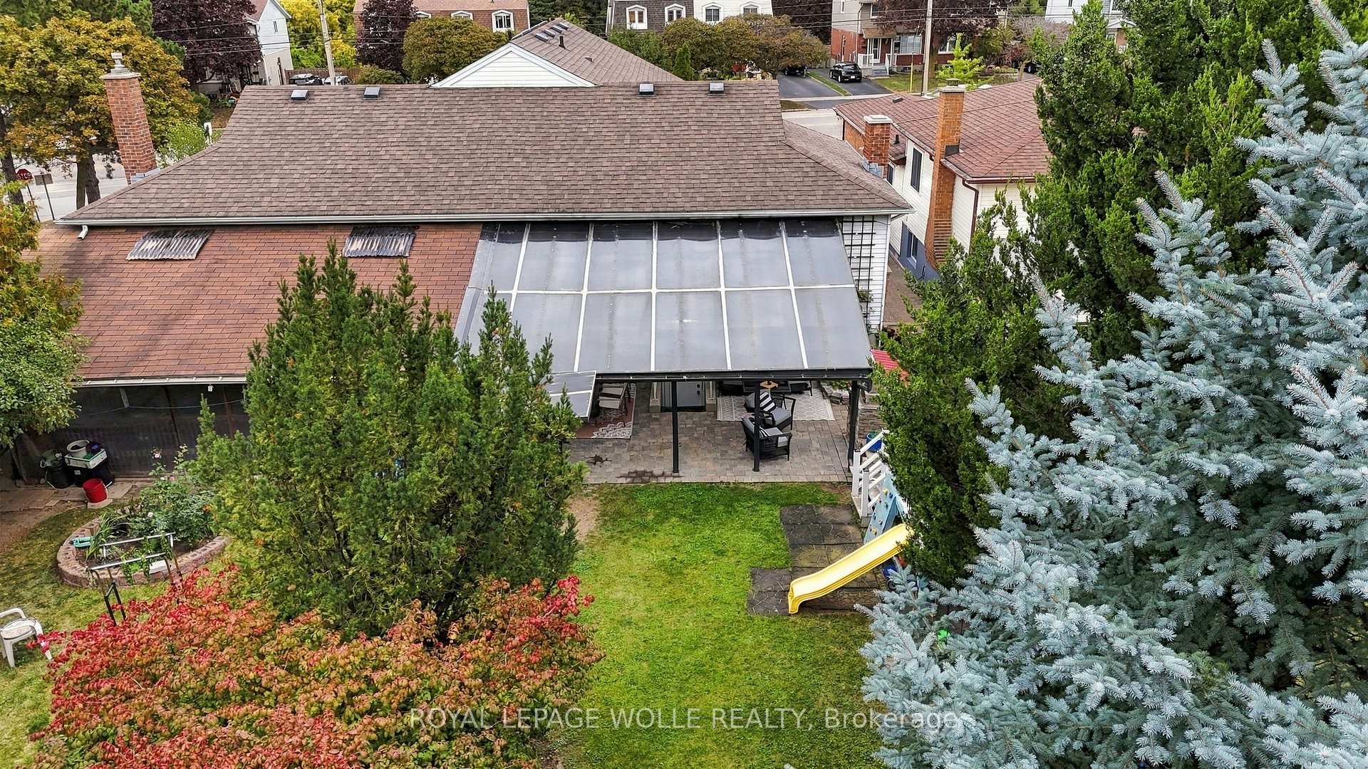 Photo 38 of 802 Strasburg Road, Kitchener, Country Hills — HOMEH