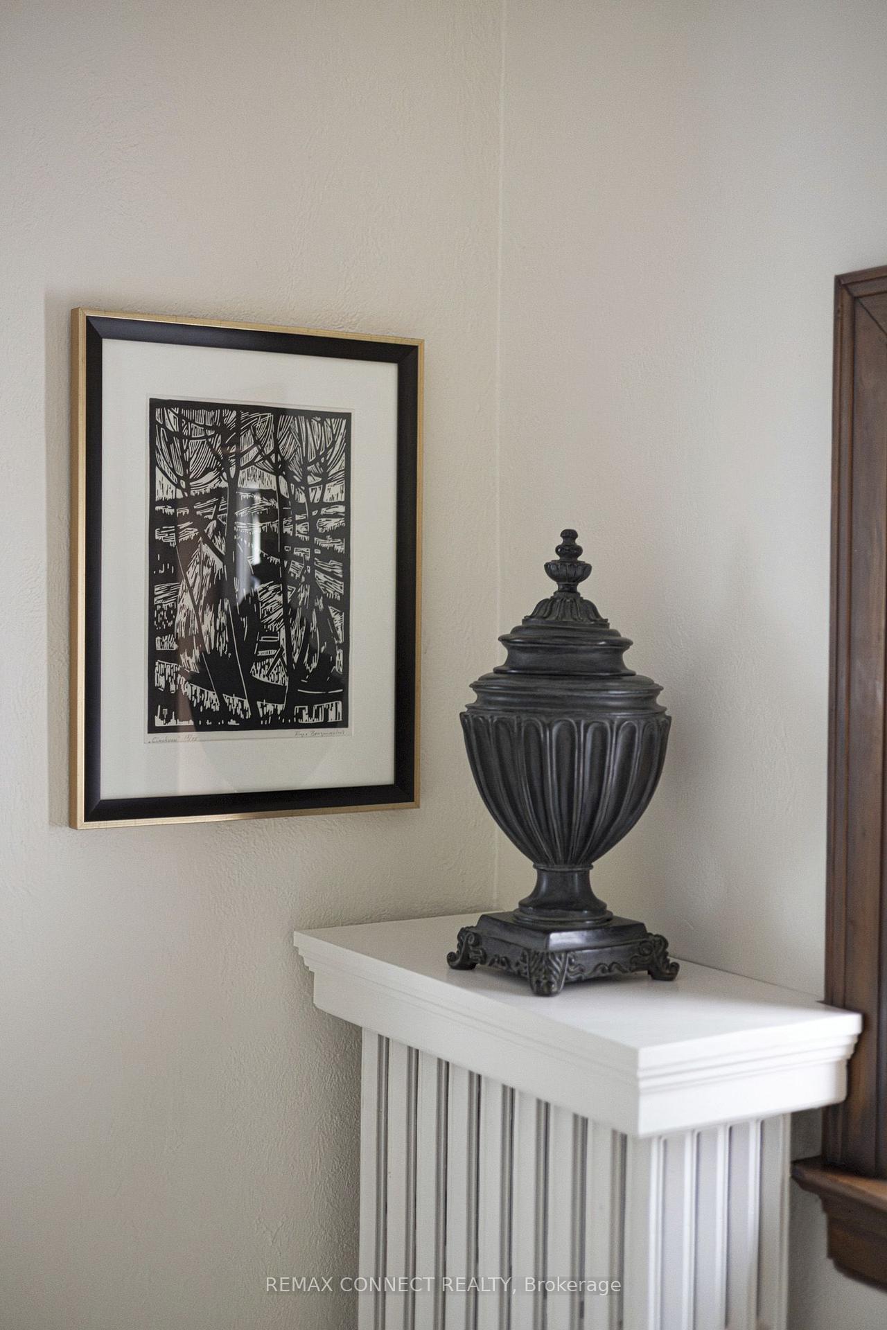 Photo 19 of 22 Belvedere Boulevard, Etobicoke, Kingsway South — HOMEH