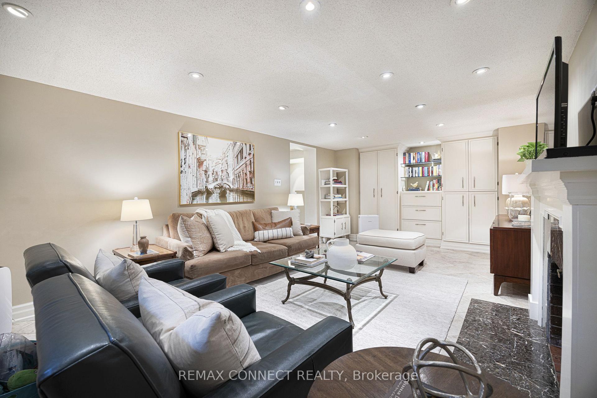Photo 36 of 22 Belvedere Boulevard, Etobicoke, Kingsway South — HOMEH